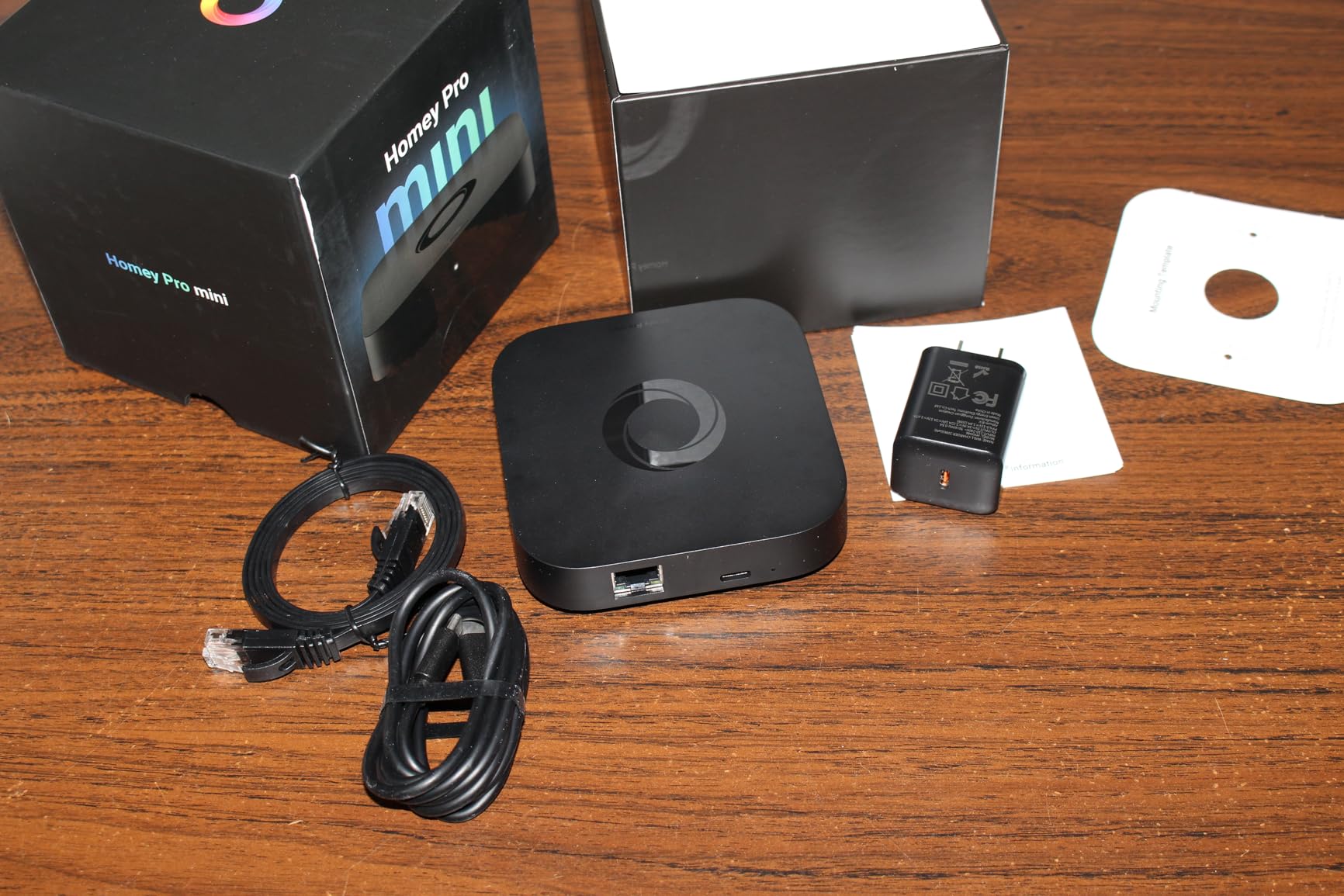 Homey Pro Mini | Smart Home Hub for Home Automation - Features Zigbee, Ethernet, Matter & Thread. Compatible with Apple Siri, Amazon Alexa & Google Home. customer photo 2