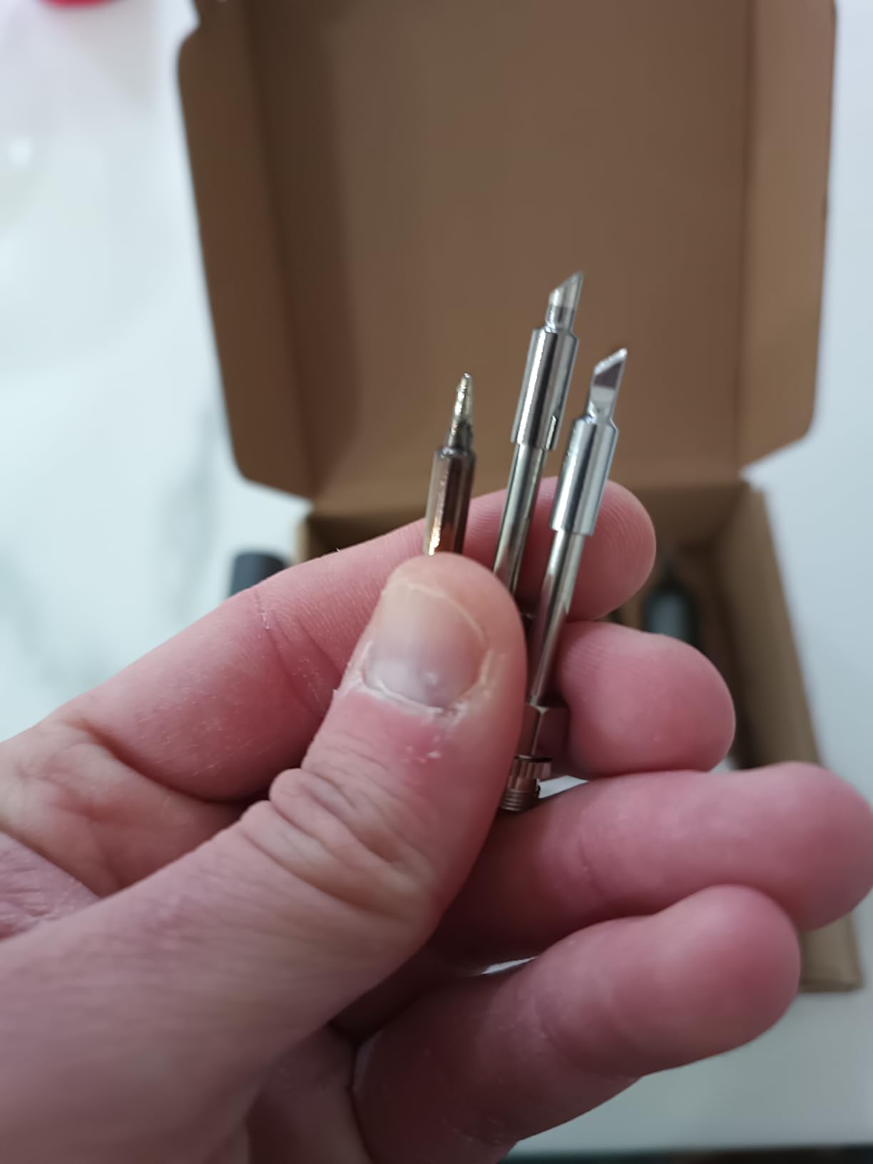 Cordless Soldering Iron Kit, Rechargeable USB-C Soldering Pen with OLED Screen, Portable Battery Powered Solder Iron for Electronics Repair, Includes 3 Tips & Lead-Free Solder Wire customer photo 2