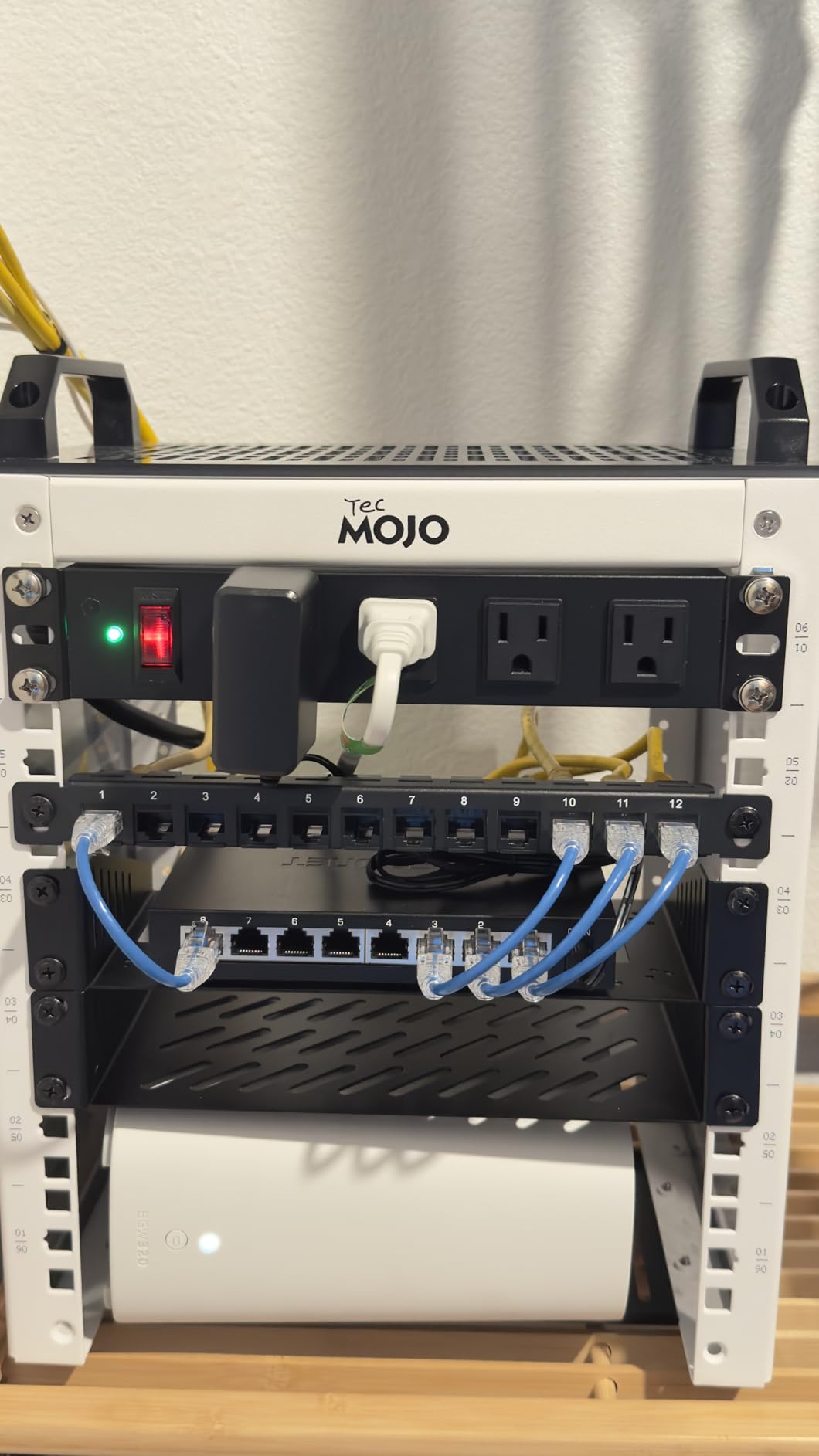 Tecmojo 6U Network Rack, 10 inch Mini Server Rack with 2 Side Translucent Panels & 2 Top Handles, 7.87 inch Deep, for 10 inch IT Equipment & A/V Devices, White customer photo 2