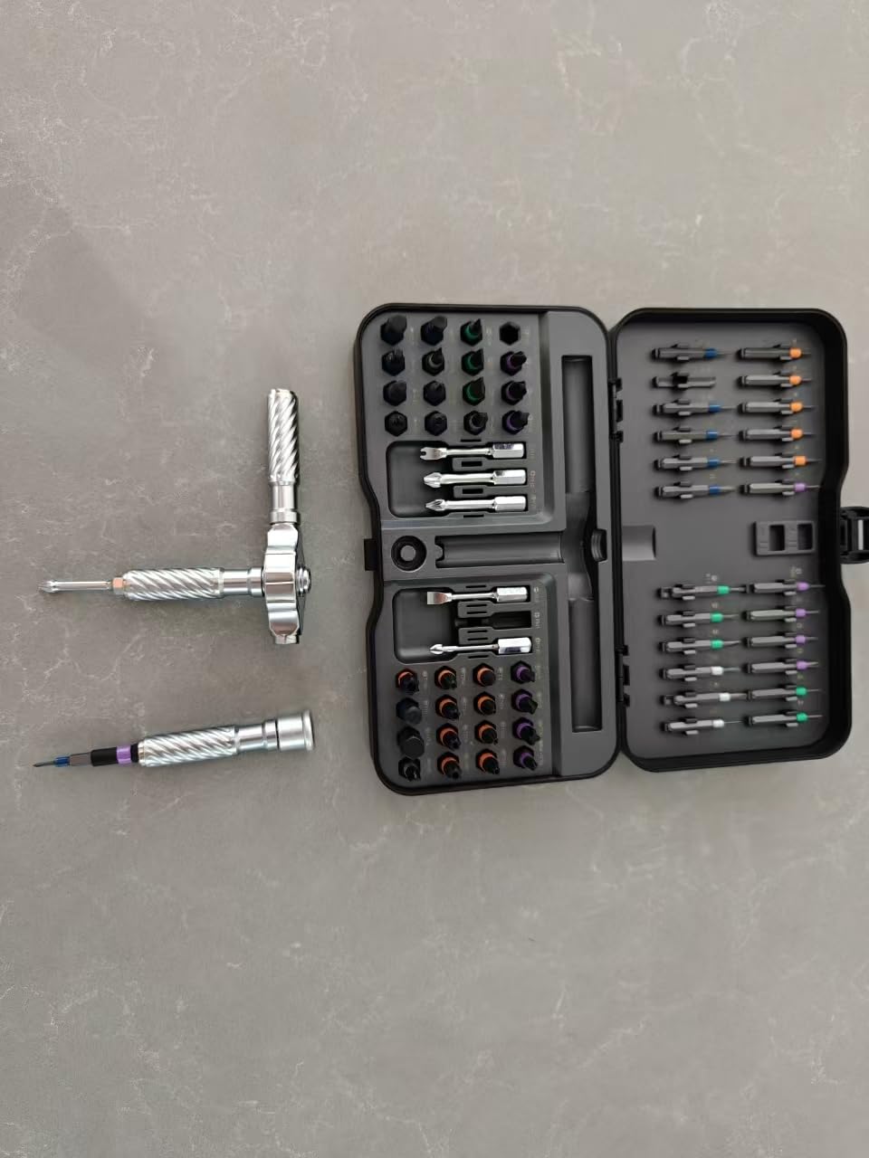 VMAN Ratchet Screwdriver Set, 66 in 1 magnetic Screwdriver sets, S2 Steel Bits, DIY Combination Flexible Shaft, Suitable for Furniture Assembly, Precision Electrical Appliance Repair, Bicycle Tools customer photo 1