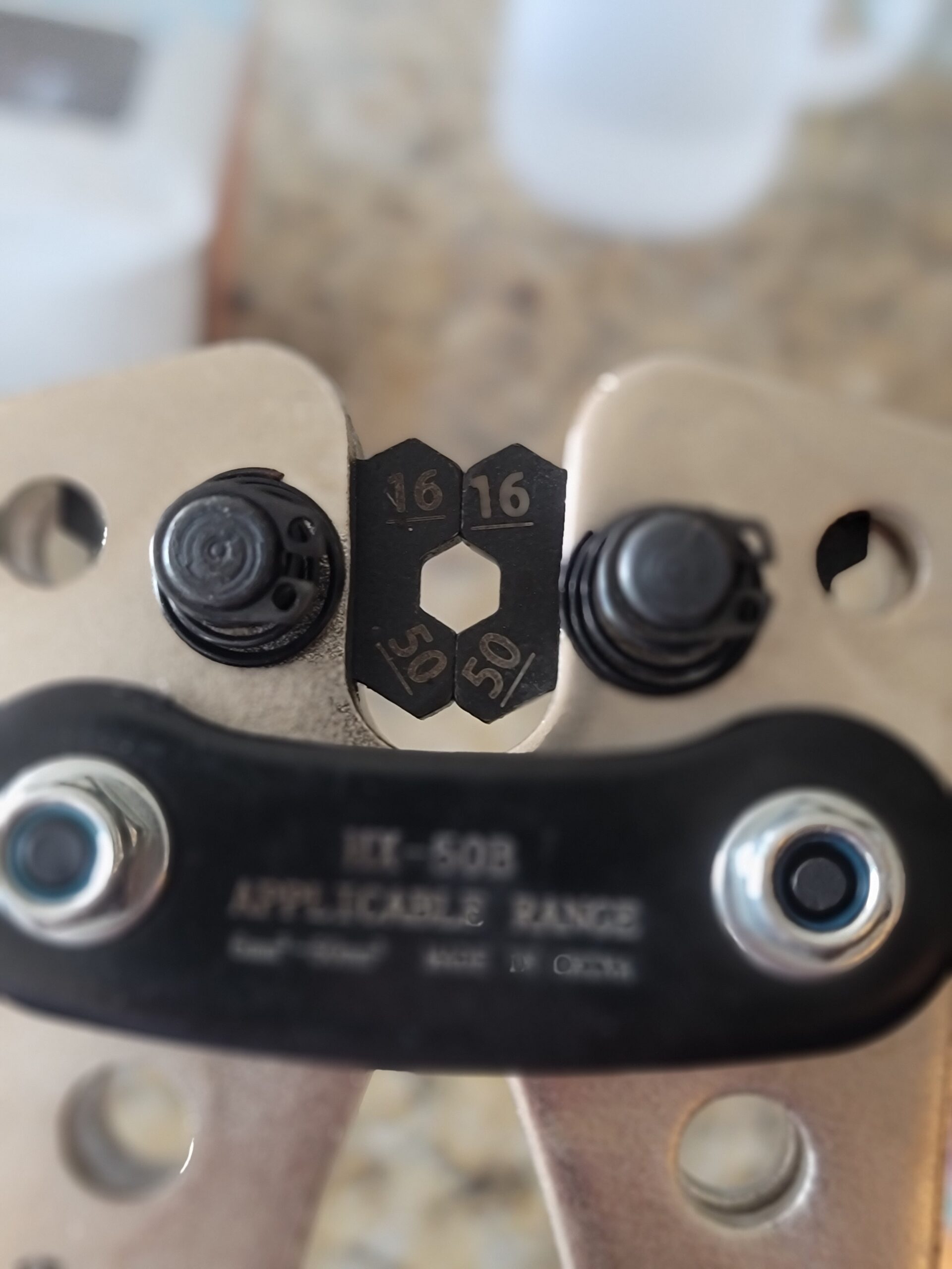 Solsop Battery Cable Crimper Tool for AWG 10, 8, 6, 4, 2, 1/0 Gauge Electrical Lug, Battery Lug Crimping Tool with 60PCS Copper Wire Lugs and Heat Shrink Tubing, Cable Cutter customer photo 1