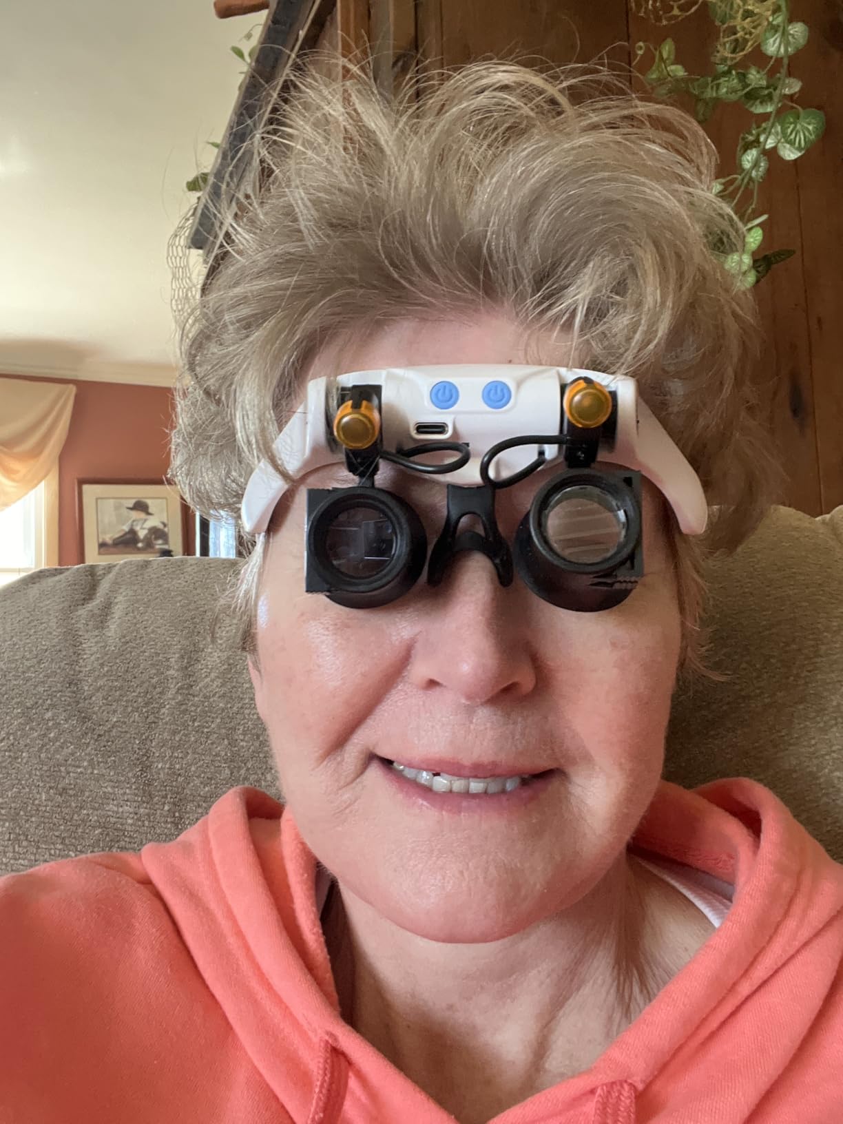 JARLINK Magnifying Glasses with LED Light, Hands Free Magnifier with 14 Interchangeable Lenses 3X 4X 5X 6X 7X 10X 15X, Magnifying Glasses for Close Work, Crafts, Jewelry, Sewing, Electronics Repair customer photo 2