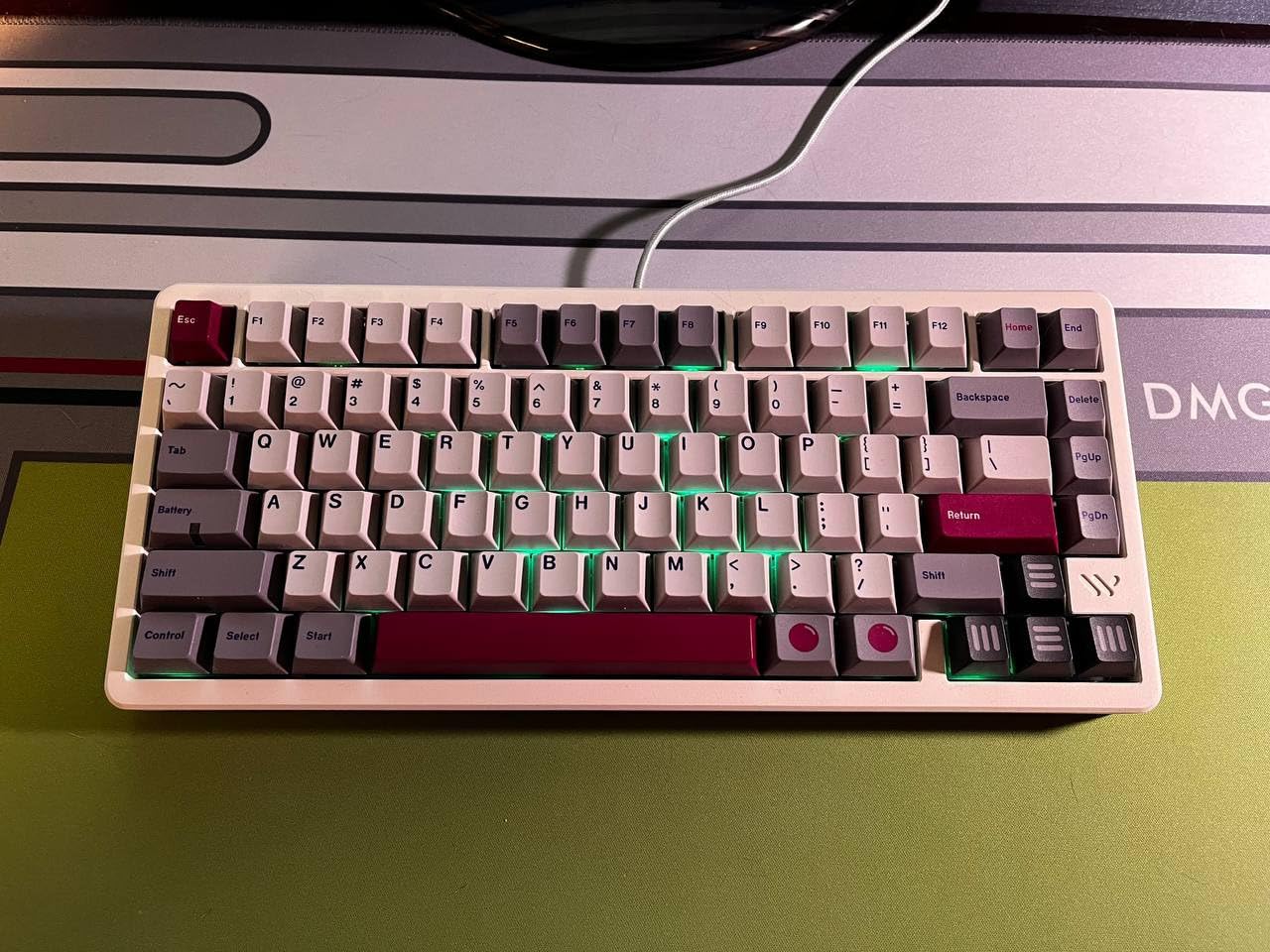 Womier ERA75 75% Wireless Mechanical Keyboard with VIA/QMK, Knob Full Aluminum Custom Keyboard, Pre-lubed POM Switches RGB Creamy Gaming Key Board, 3-Mode Gasket Hot Swappable, White customer photo 2
