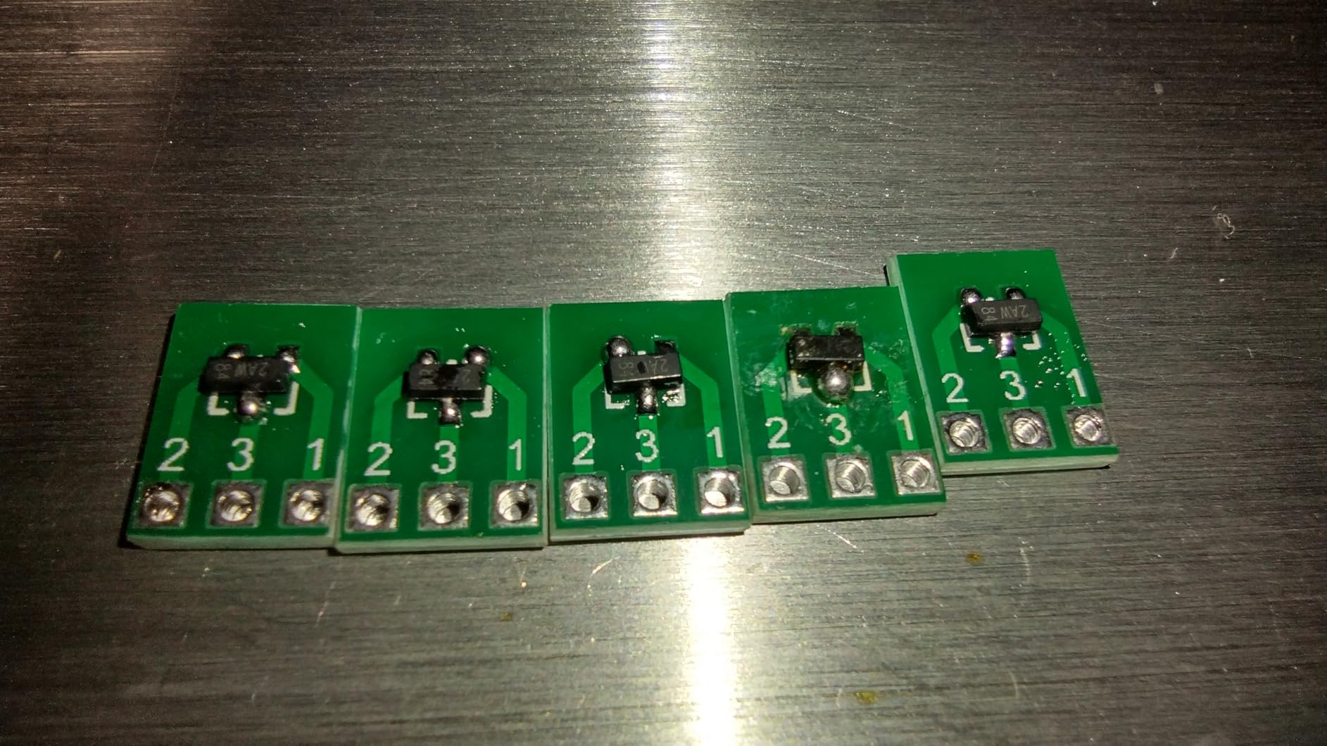 YIHUA 946D-IV Soldering Hot Plate Mini Size, Rework Heater with 2 ESD-Safe Tweezers, Adjustable Temp, °C/°F Conversion, PID Temp Control, 100 * 50mm Aluminum Heating Plate customer photo 2