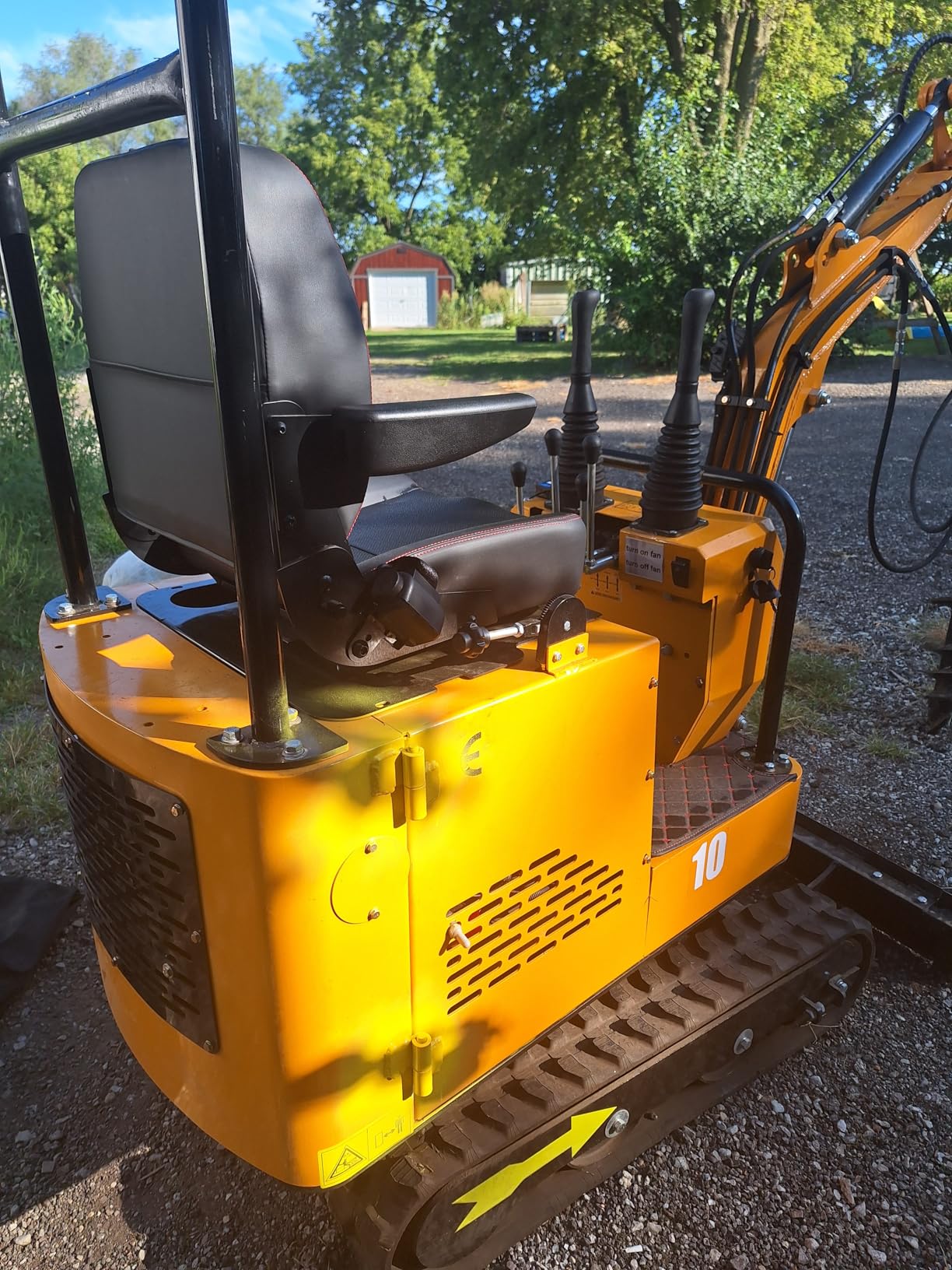 MMS 1 Ton Mini Excavator with 13.5HP Gasoline Engine, Bucket, Canopy, Hydraulic Thumb Clamp, US Stock Compact Backhoe Digger Crawler Excavator for Trenches, Farm, Construction, Gardening Yellow customer photo 1