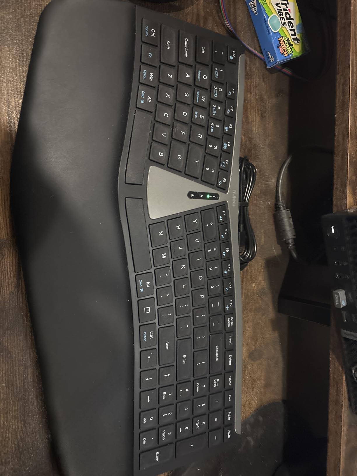 Nulea RT07B Wireless Ergonomic Split Keyboard, Wrist Rest, Natural Typing, Bluetooth and USB Connectivity, USB-C Rechargeable, Compatible with Windows Mac (Silver Black) customer photo 2