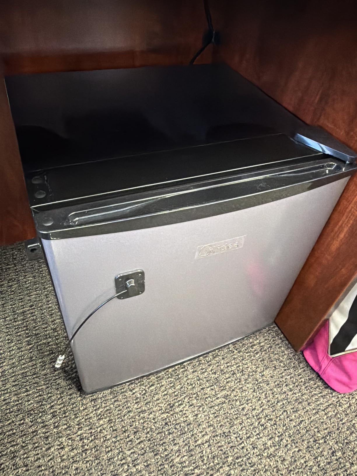 Midea MERM17B0ASL 1.7 Cu Ft Mini Fridge, Compact Refrigerator with Adjustable Thermostat, Reversible Door, Low Noise, Energy Efficient, Ideal for Dorm, Office, Bedroom, Steel Gray customer photo 1