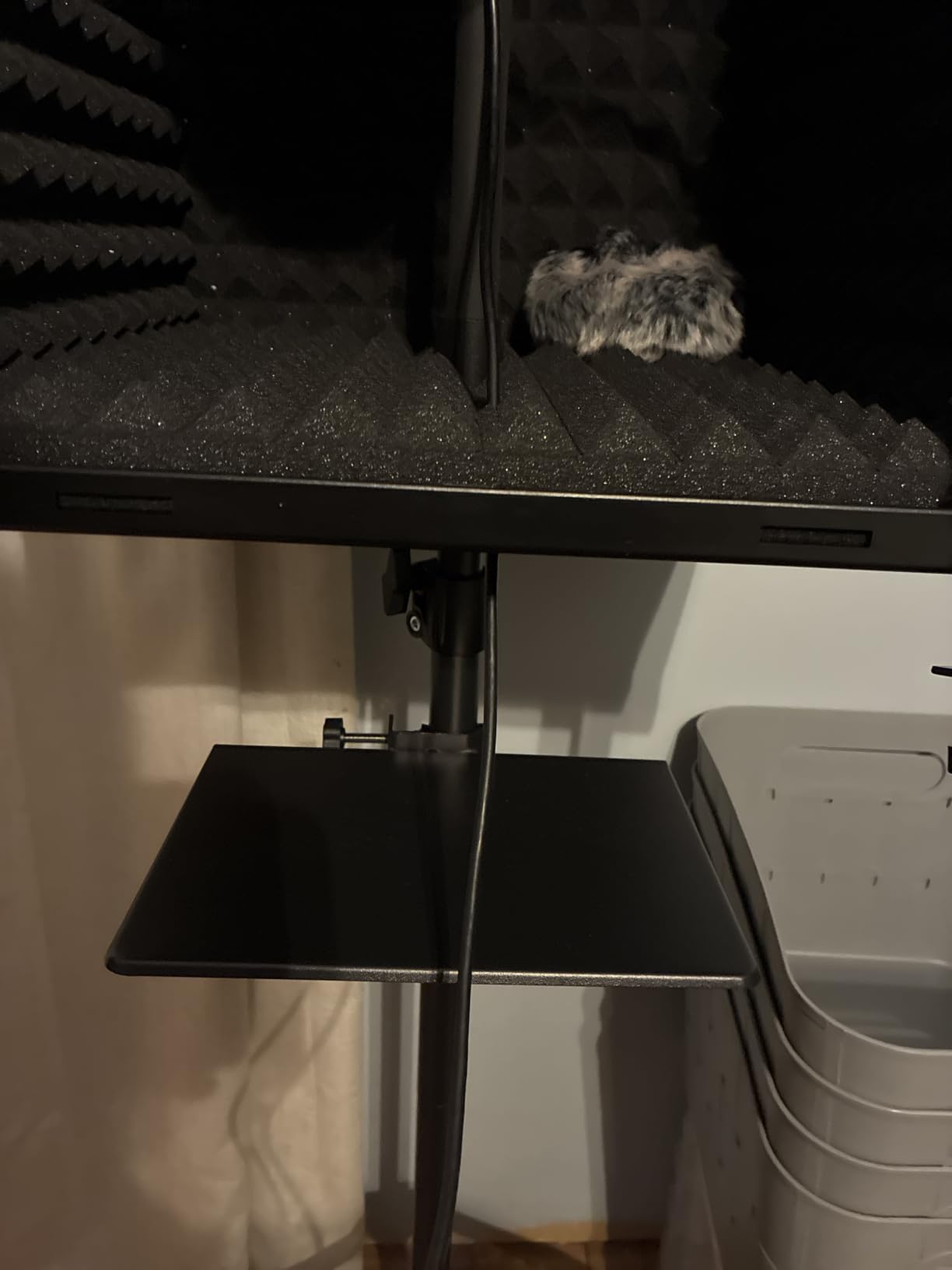 TONOR Personal Vocal Booth, Microphone Isolation Shield for Studio, Framed Acoustic Foam Box, Sound Absorbing, for Professional Recording, Podcast, Singing, Adjustable Height, Max 190 cm/53.1inch customer photo 2