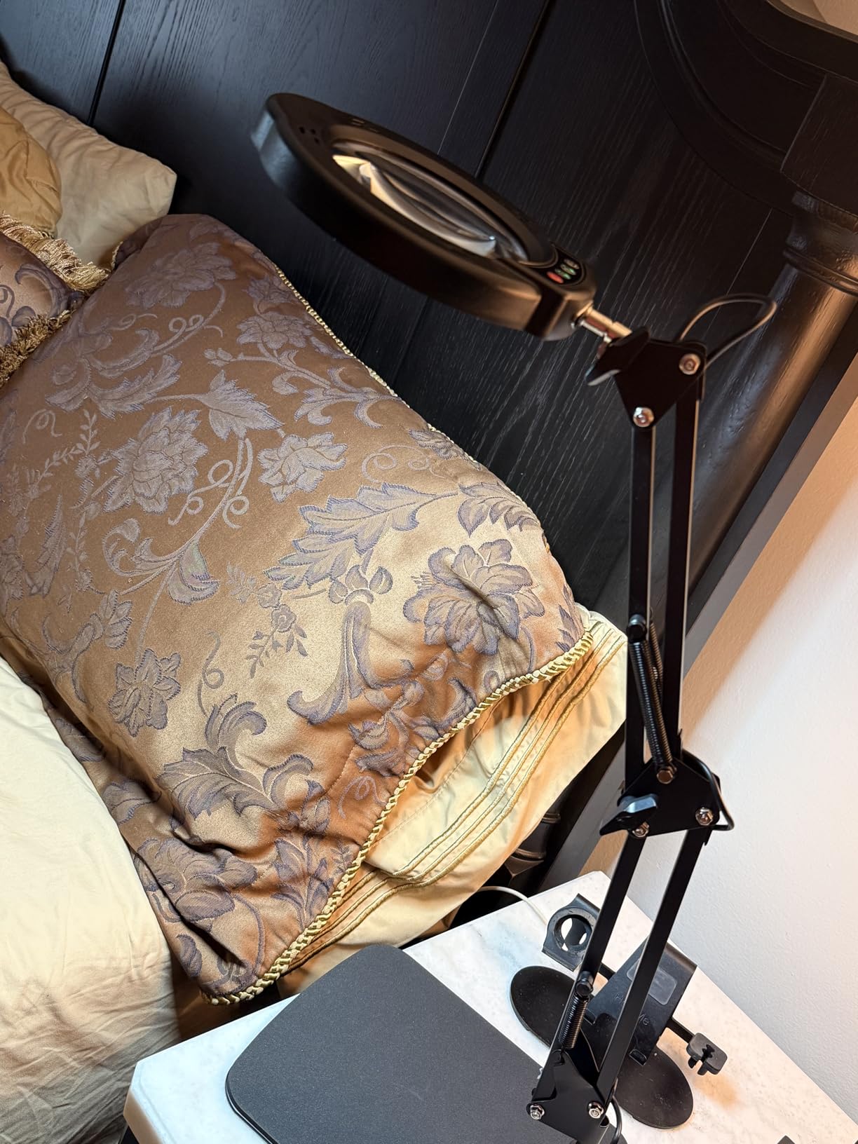 Helping Hands Soldering Station with Light and Stand, 4.3