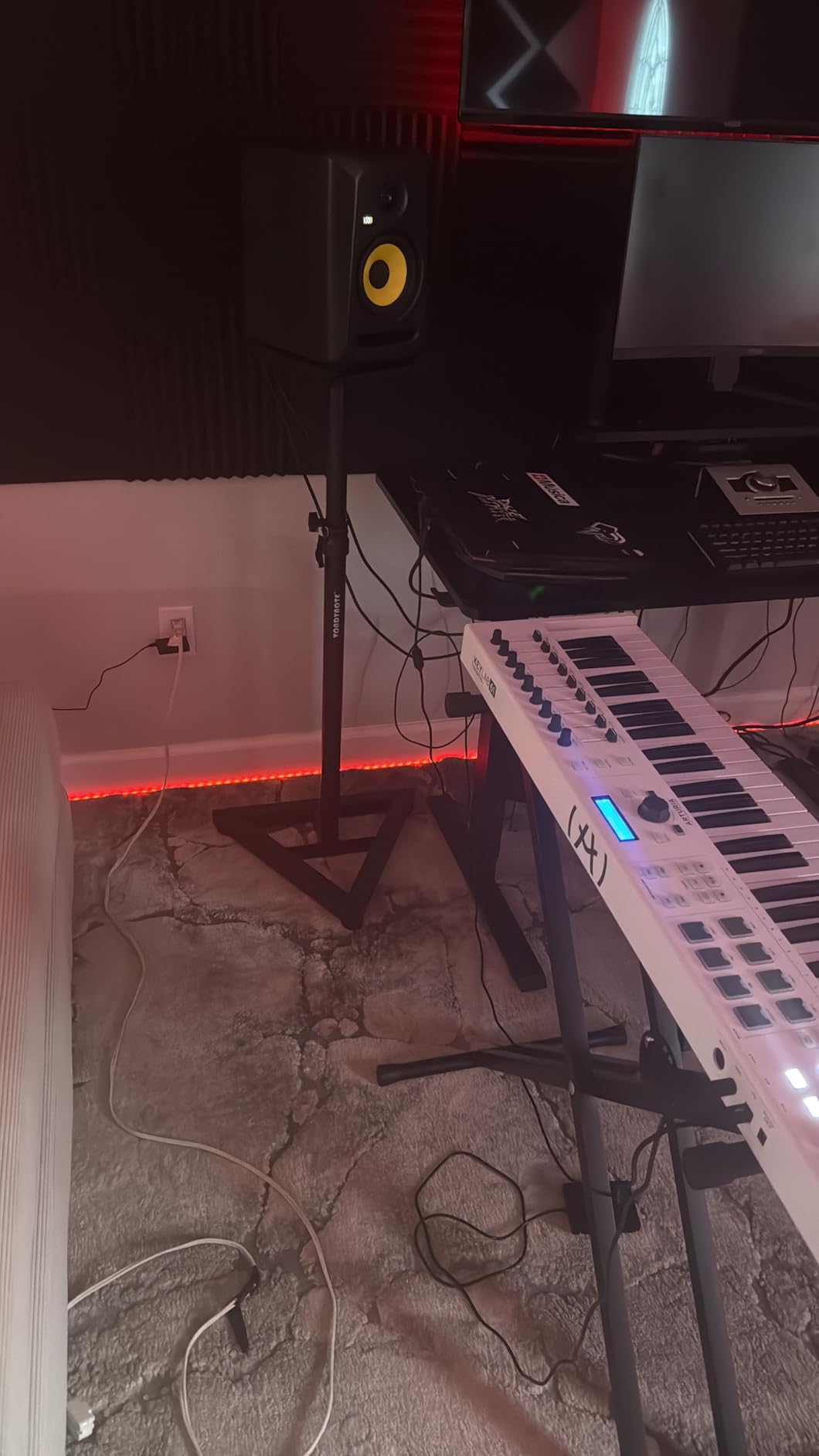 Vondynote Pair of Studio Monitor Stands Adjustable Height 32.6