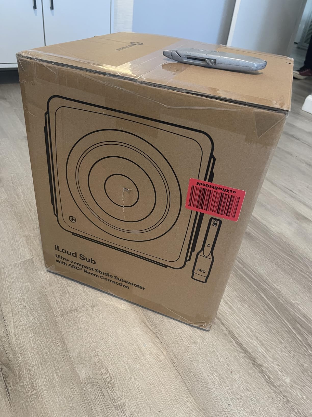 IK Multimedia iLoud Sub - Compact 25Hz Studio Subwoofer with ARC X Automatic Calibration, 6.5