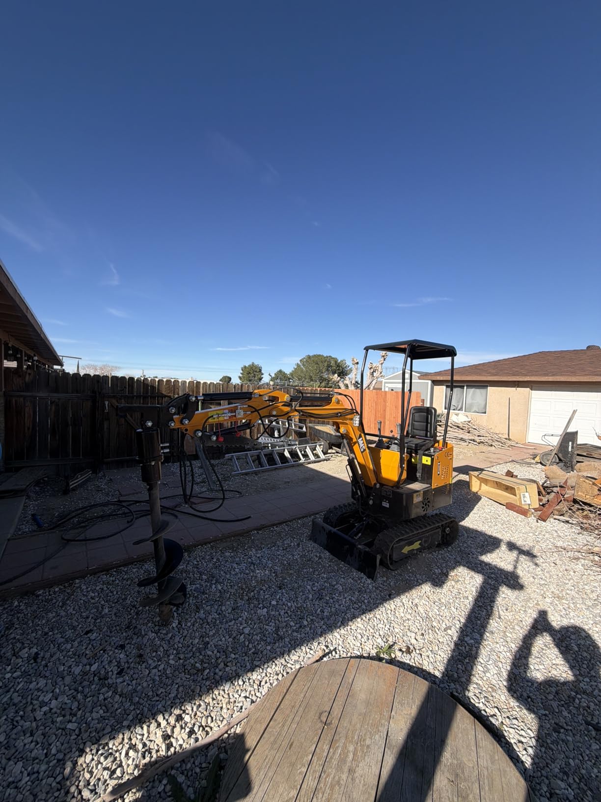 MMS 2200lb Mini Excavator with 13.5HP Gasoline Engine, Compact Crawler Backhoe Machine with Ripper Rake Quick Coupler, Auger for Digging, Trenching, Landscaping, Yard Work, Post Hole Drilling customer photo 1