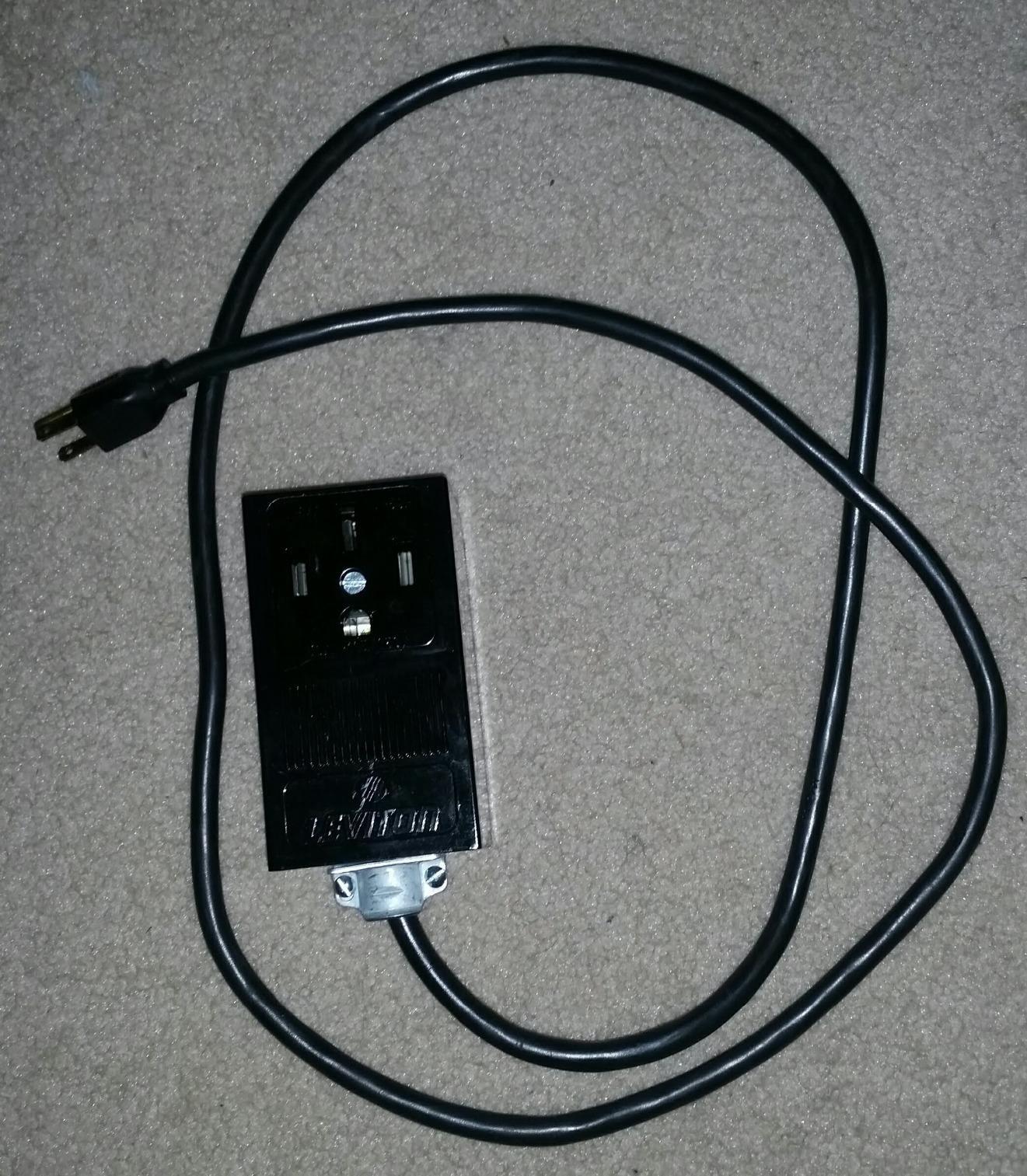 Leviton 55050 50 Amp, 125/250 Volt, NEMA 14-50R, 3P, 4W, Surface Mounting Receptacle, Straight Blade, Industrial Grade, Grounding, Side Wired, Steel Strap, 1 Pack, Black customer photo 2