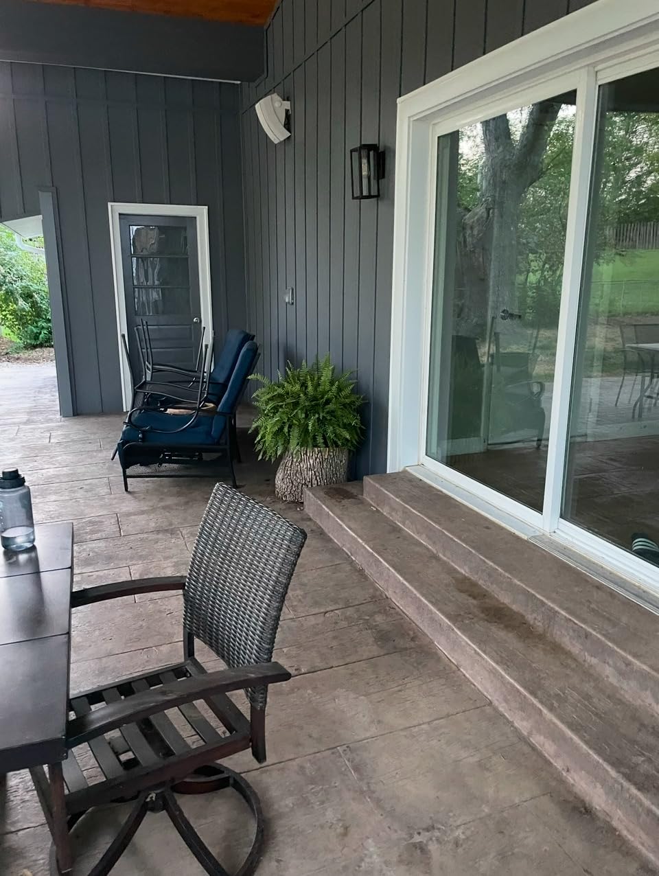Bose 251 Environmental Speakers, Premium Outdoor Speakers - White customer photo 2