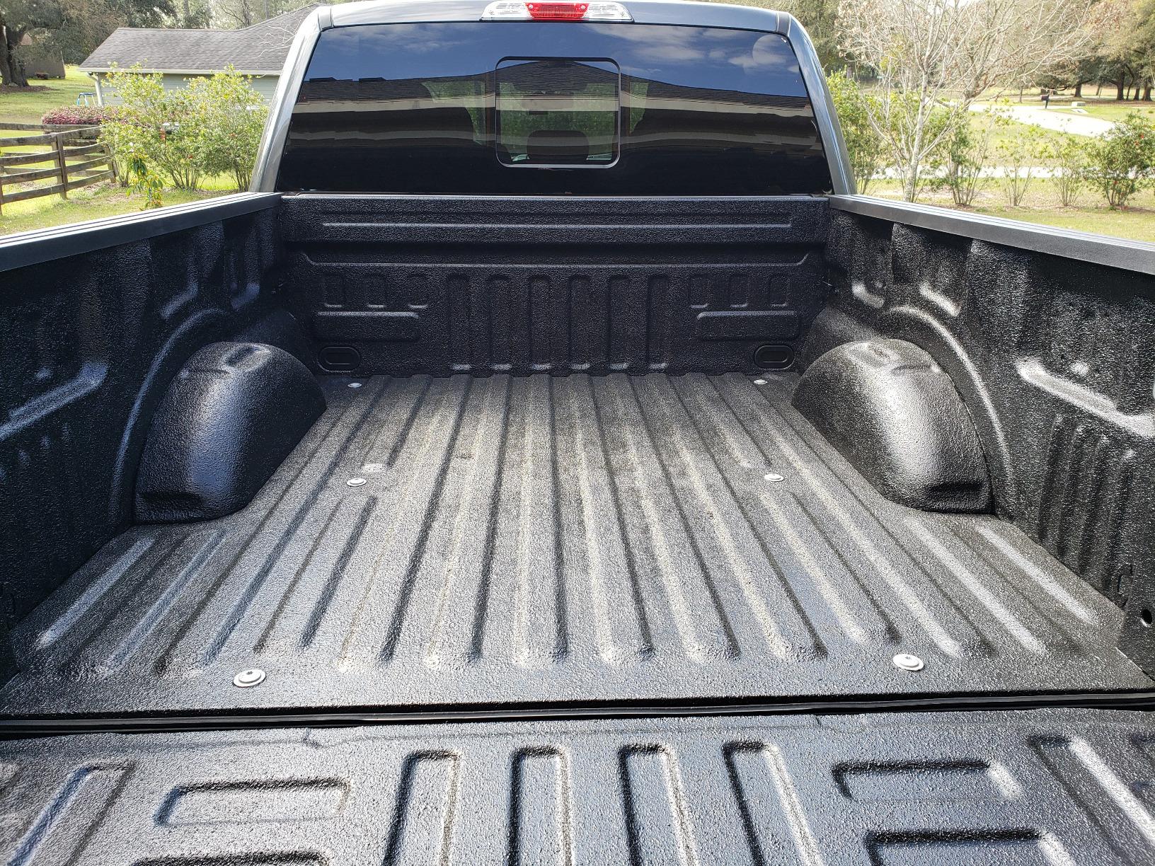 HERCULINER HCL1B8 Roll-on Bed Liner Kit, Black, 1 Gal. customer photo 1