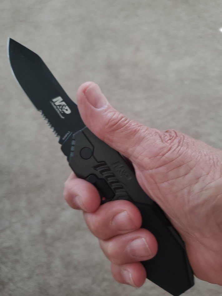 Smith & Wesson SWMP4LS 8.6in S.S. Assisted Folding Knife with 3.6in Serrated Clip Point Blade and Aluminum Handle for Outdoor Tactical Survival and EDC, Black customer photo 2