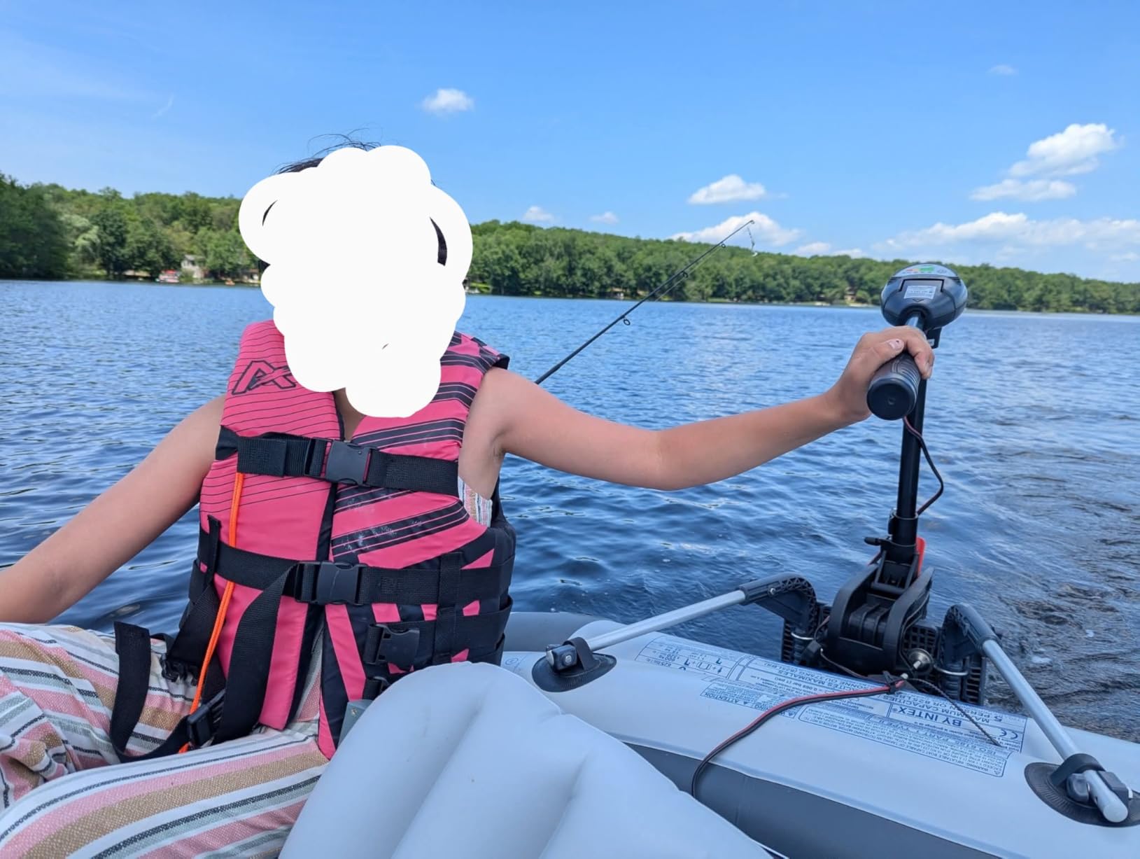 INTEX 68631E Transom Trolling Motor: Easy to Attach - Built-In Battery Meter - Quiet Motor - Weed Escape Mode customer photo 1