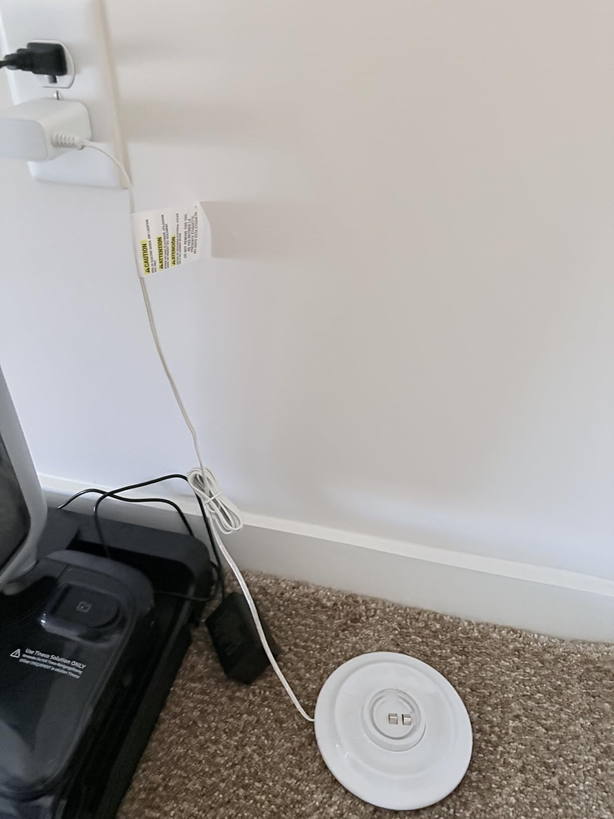 BLACK+DECKER dustbuster AdvancedClean Handheld Vacuum Cordless, Compact Home and Car Vacuum with Crevice Tool, Rotating Nozzle and Charging Station (CHV1410L) customer photo 1