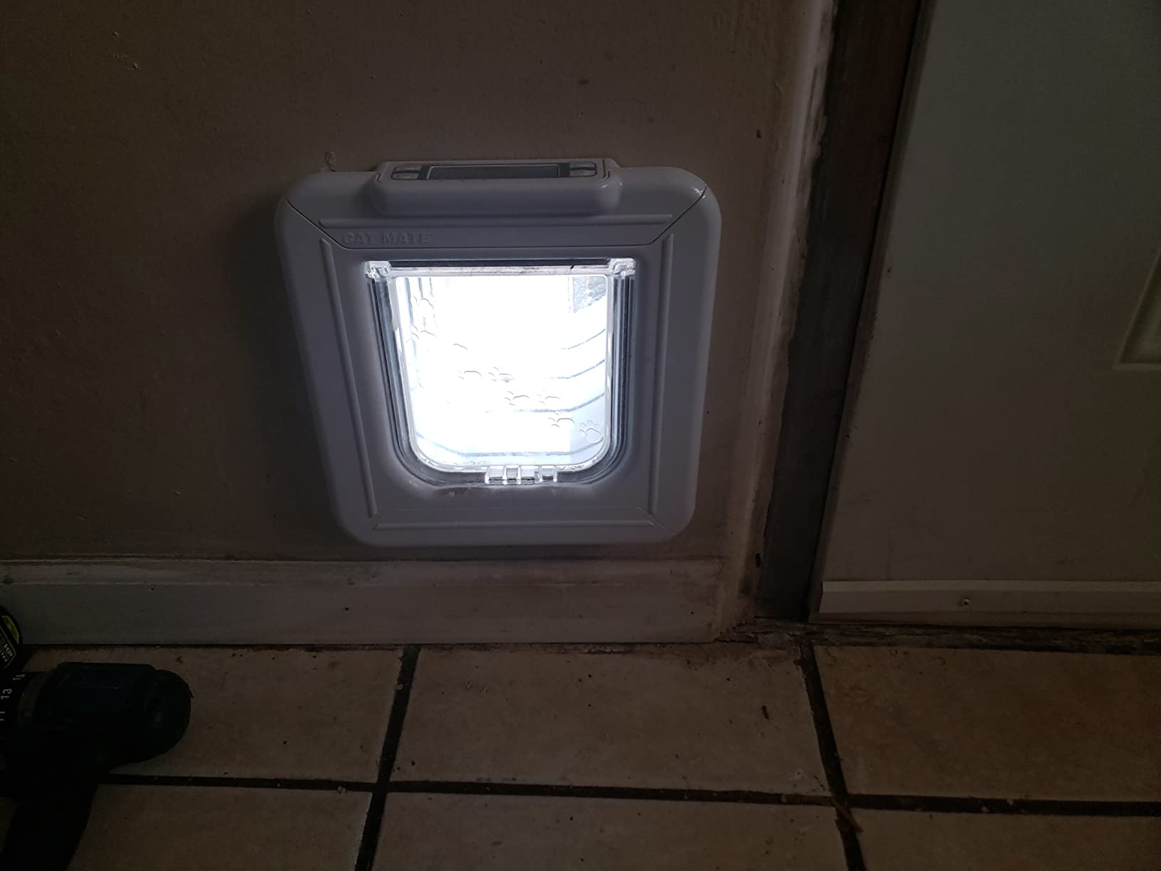 Cat Mate Elite Microchip Cat Flap with Digital Timer & LCD Display (355) customer photo 2