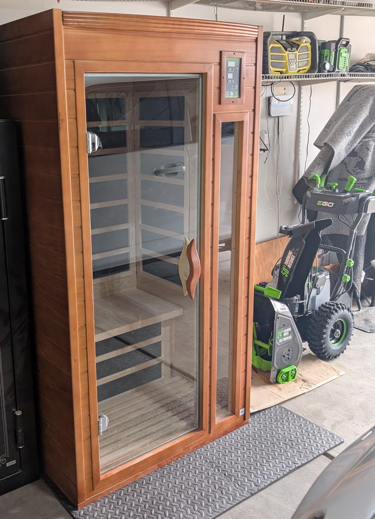 DYNAMIC SAUNAS Barcelona 1- to 2-Person Low EMF FAR Infrared Sauna with Red Light Therapy & Bluetooth Speakers | Personal Indoor Dry Heat Sauna for Home & Gym - Made from Canadian Hemlock customer photo 2