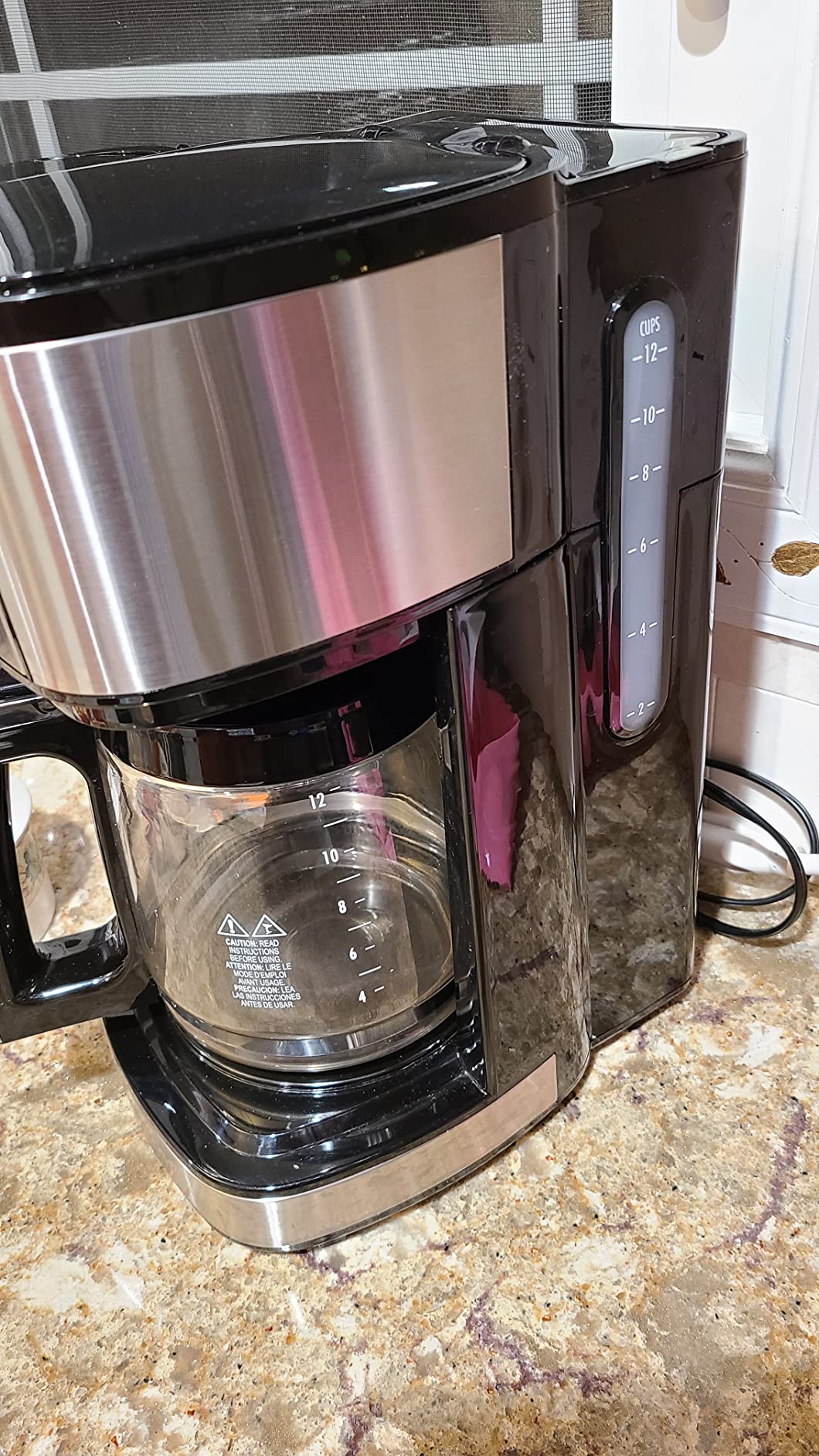 Hamilton Beach 2-Way Programmable Coffee Maker, 12 Cup Glass Carafe And Single Serve Coffee Maker, Black with Stainless Steel Accents, 49980RG customer photo 1