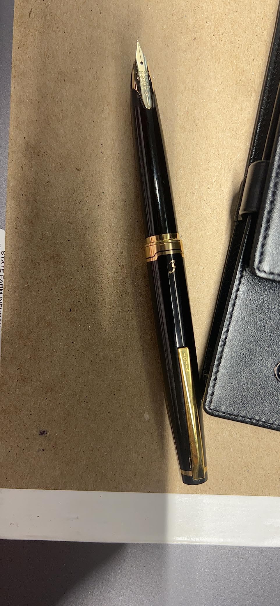 PILOT E95s Fountain Pen, Ivory Barrel with Gold Accents, Fine Nib, Blue Ink (60840) customer photo 2