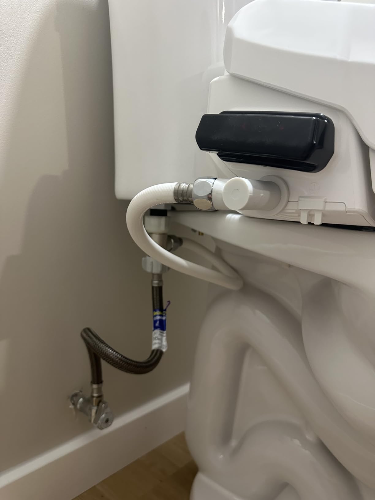 SmartBidet SB-1000 Smart Bidet Electric Bidet Toilet Seat with Heated Seat, Warm Water, Air Dryer - Remote Control, Elongated customer photo 1