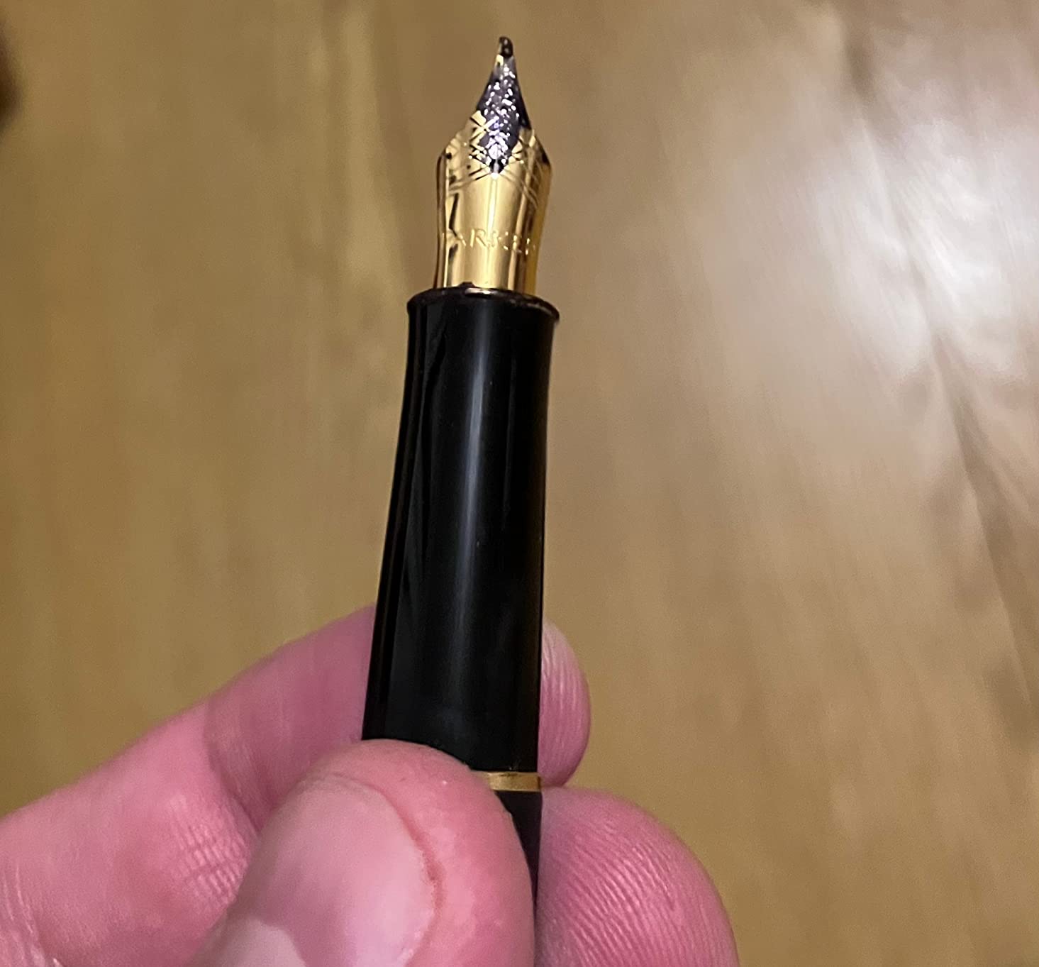 Parker Sonnet Fountain Pen, Matte Black Lacquer with Gold Trim, Medium Nib, Premium Gift Box customer photo 1