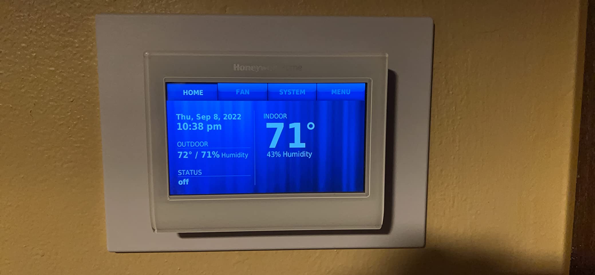 Honeywell TH9320WF5003 Wi-Fi 9000 Color Touch Screen Programmable Thermostat, 3.5 x 4.5 Inch, White, 'Requires C Wire' customer photo 1