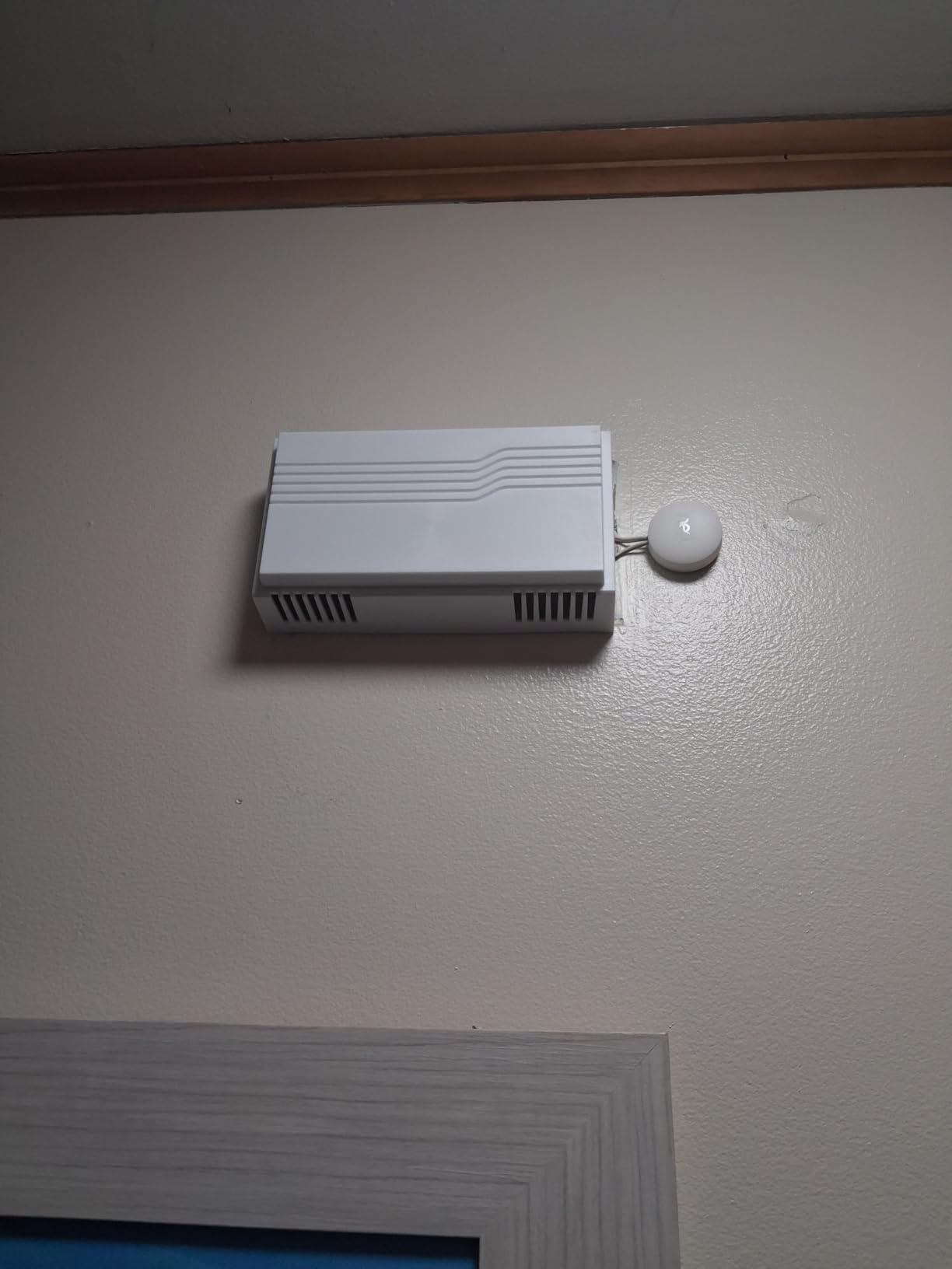 Newhouse Hardware White 2-Note Wired Mechanical Door Bell Chime CHM1 customer photo 1