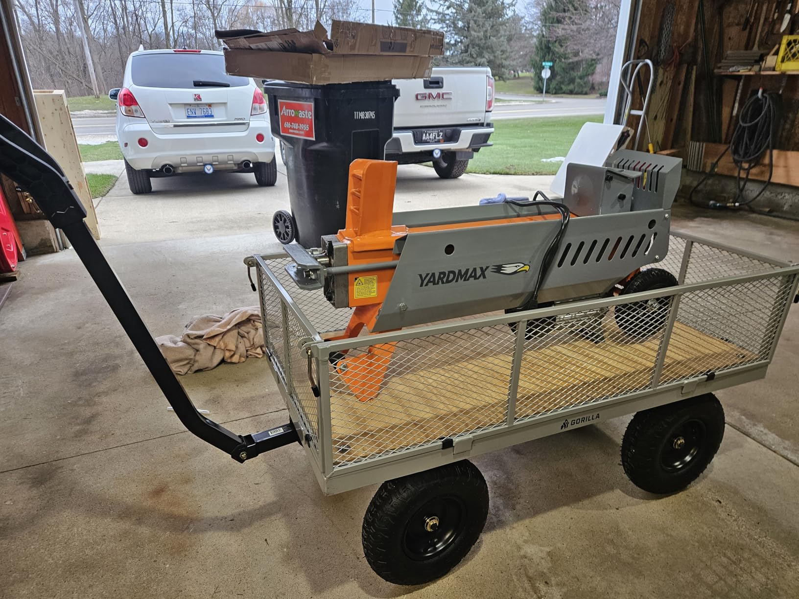 Gorilla Carts Steel Utility Garden Cart, 1000-Pound Capacity, Gray customer photo 2