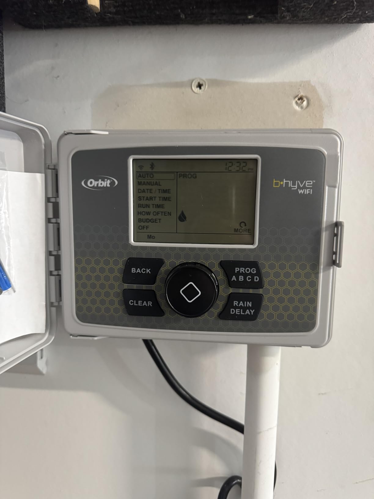Orbit B-hyve Smart Indoor/Outdoor Sprinkler Controller - 12-Zone - App Controlled Smart Controller with Custom Irrigation Schedules - Weatherproof Multi-Zone Sprinkler System customer photo 1
