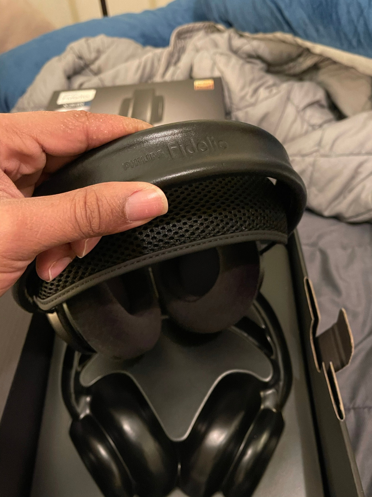 Philips Fidelio X2HR Over The Ear Open Back Wired Headphone 50mm Drivers customer photo 2