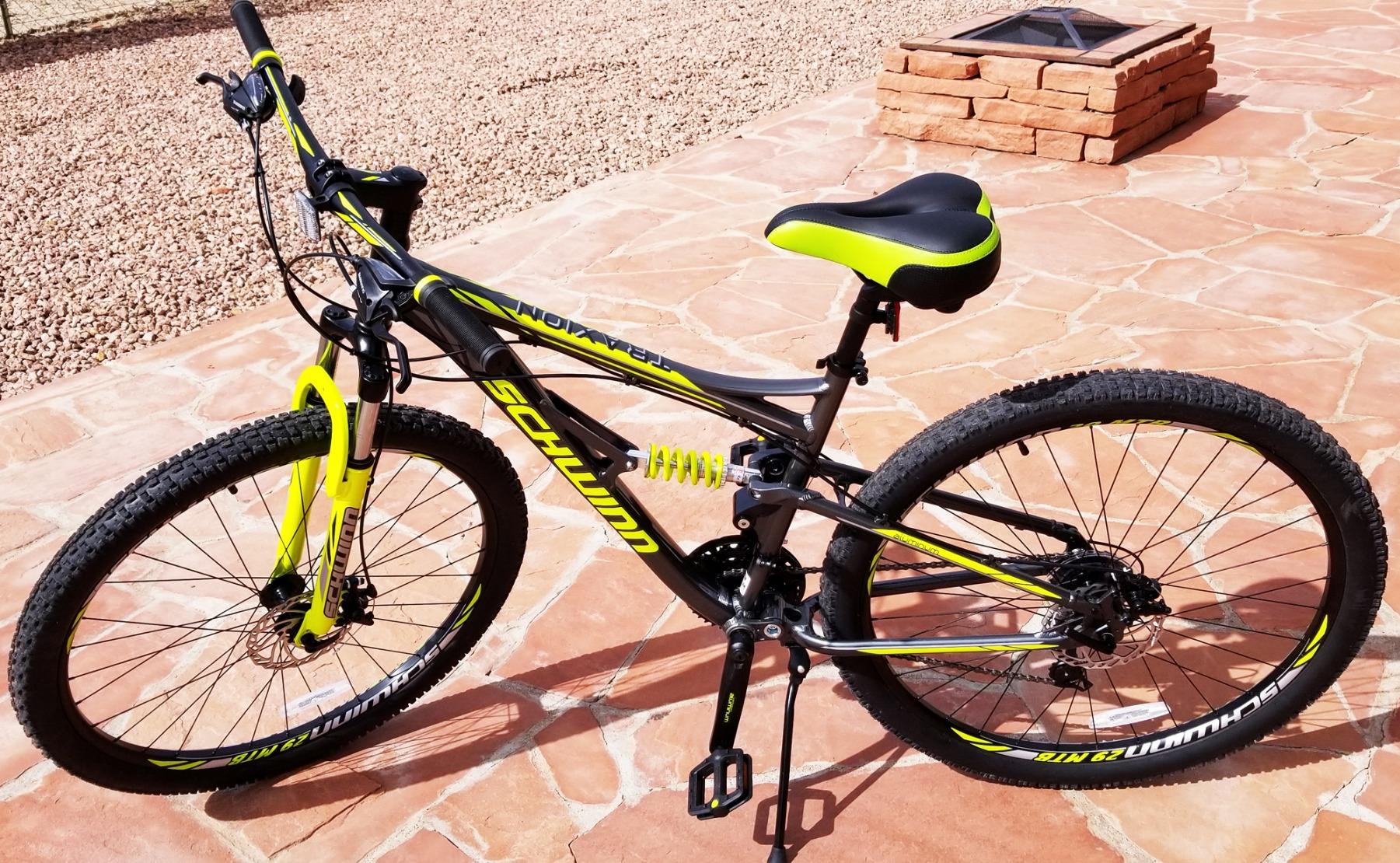 Schwinn Traxion Mountain Bike, 29-Inch Wheels, Full Suspension, 24-Speed, Matte Grey/Neon Green customer photo 2
