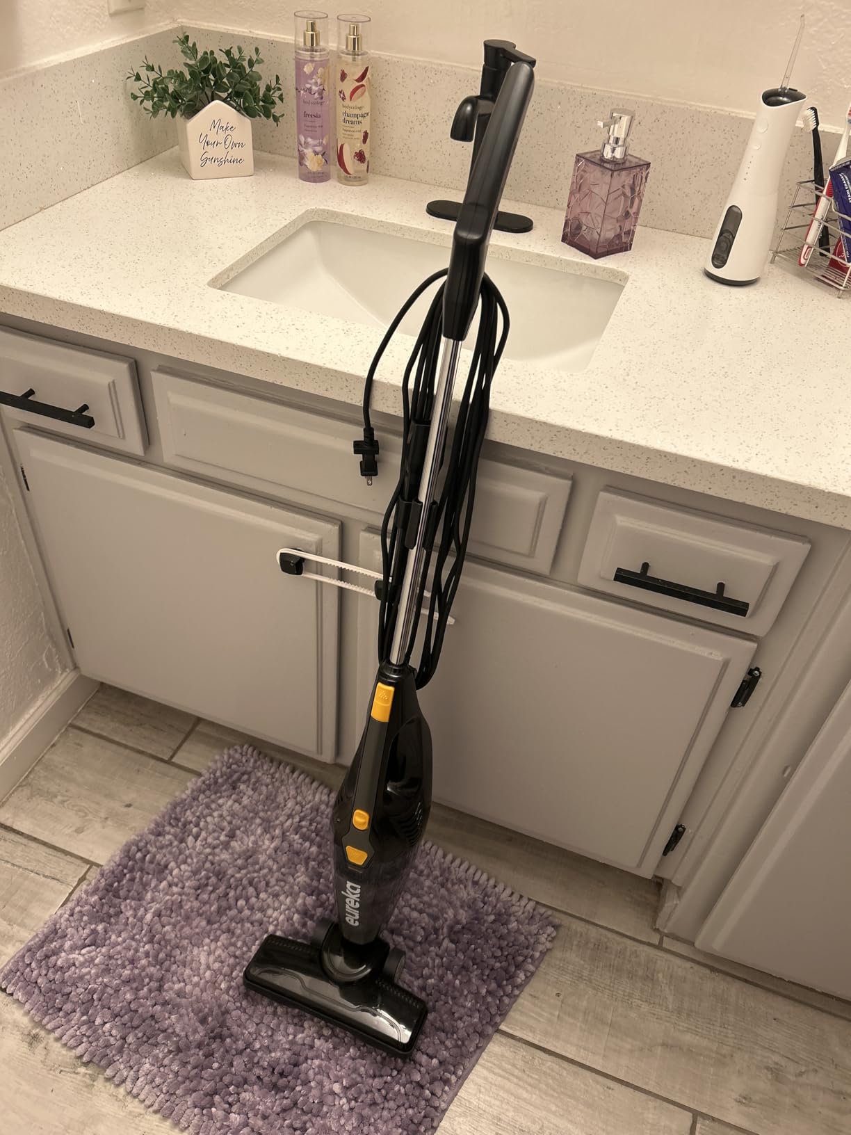 Eureka Blaze Stick Vacuum Cleaner, Powerful Suction 3-in-1 Small Handheld Vac with Filter for Hard Floor Lightweight Upright Home Pet Hair, Dark Black customer photo 2
