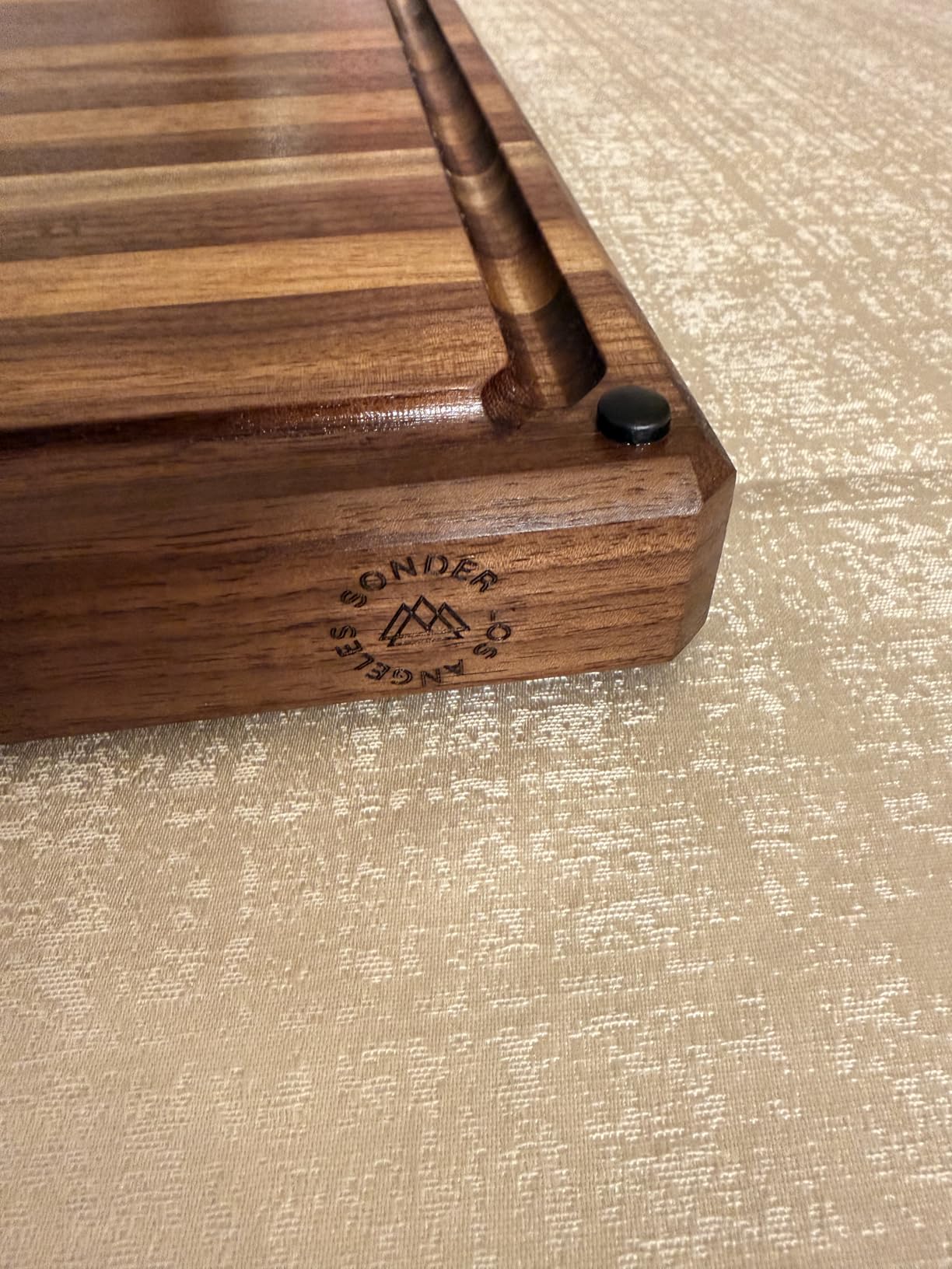 Winsome Acacia Wood Cutting Board | Acacia Edge Grain Cutting Board for Kitchen with Juice Groove & Sorting Compartment | Perfect for Charcuterie | Gift Box Included | 16x12x1.5 in customer photo 2