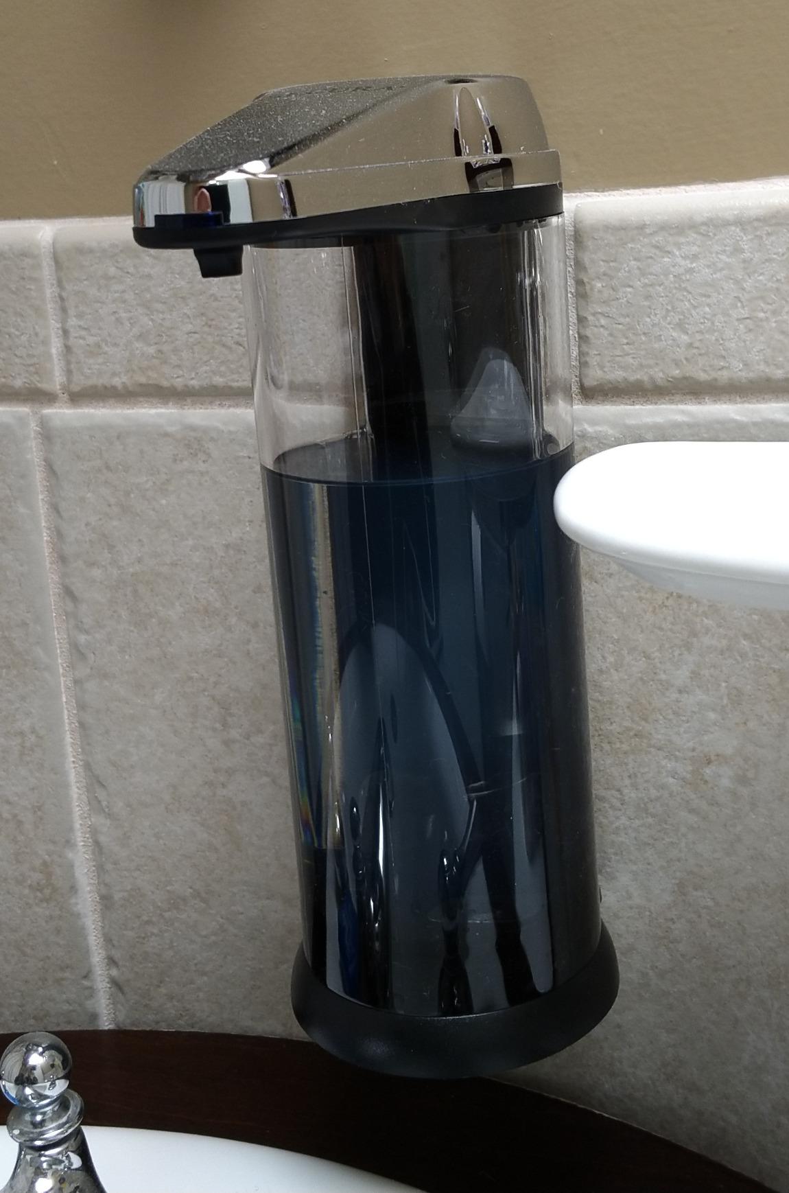 Secura 17oz Automatic Liquid Soap Dispenser, Touchless Battery Operated Hand Soap Dispenser with Adjustable Soap Dispensing Volume Control Dial, Personal Care Dispenser (Chrome) customer photo 1