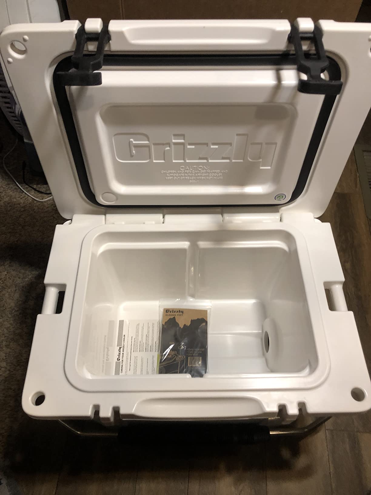 Grizzly 20 Cooler | 20 qt Ice Chest Durable Rotomolded Insulated | Made in USA | Warranty for Life | For Beach Boat Camping Fishing Hunting customer photo 1
