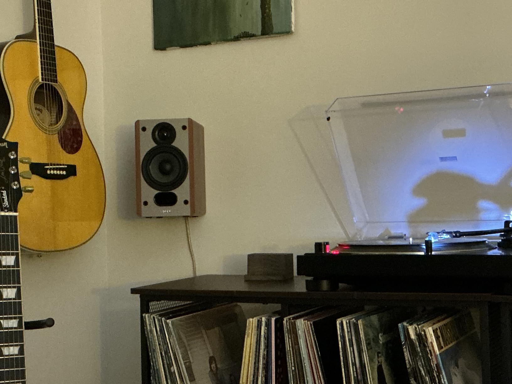 Edifier P12 Passive Bookshelf Speaker - 2-Way Speakers with Built-in Wall-Mount Bracket - Wood Color, Pair customer photo 1
