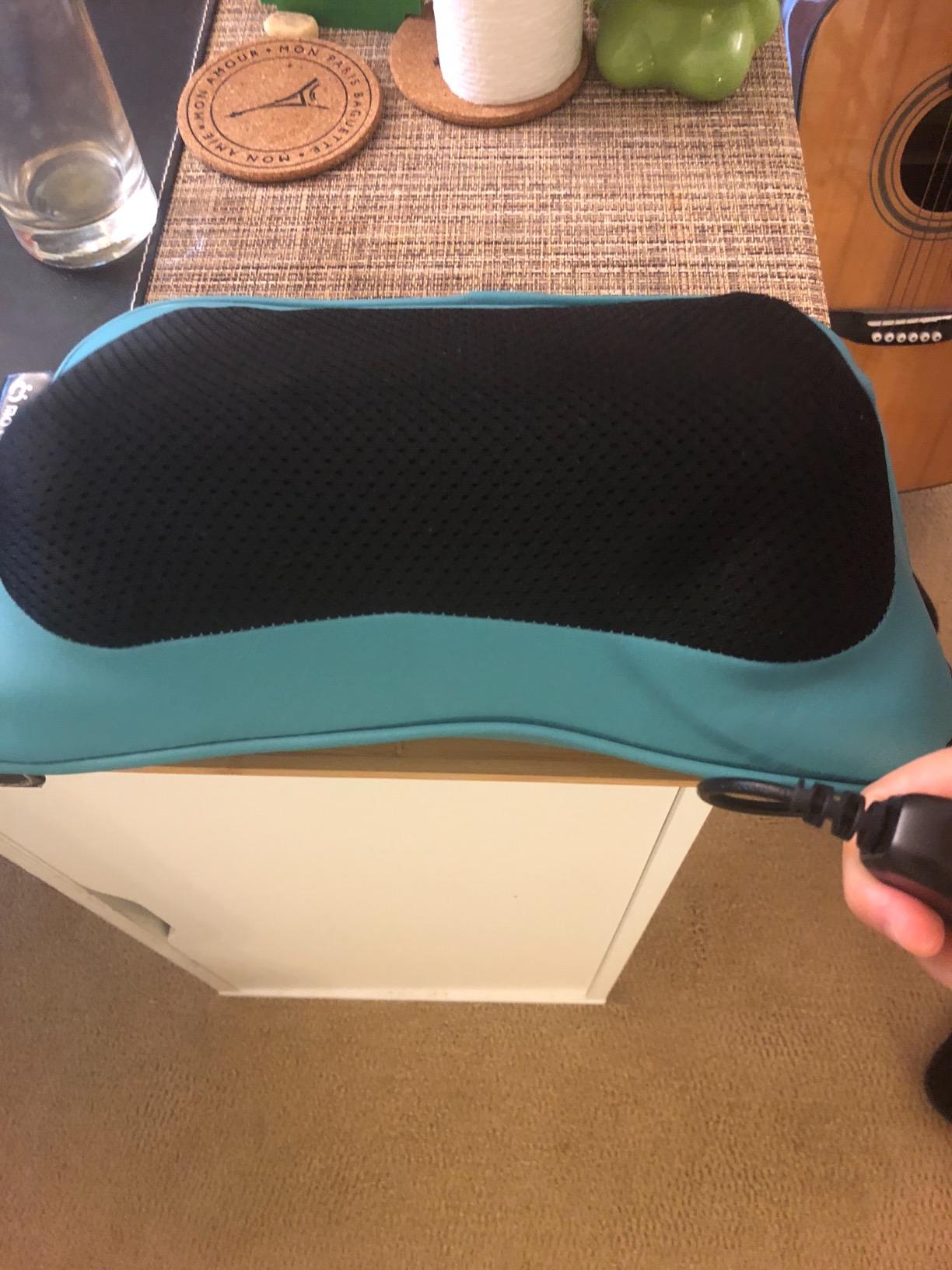 Mo Cuishle Shiatsu Back Massager with Heat - 3D Kneading Neck and Shoulder Massager for Back Pain Relief - Electric Massage Pillow for Home, Office & Car customer photo 1
