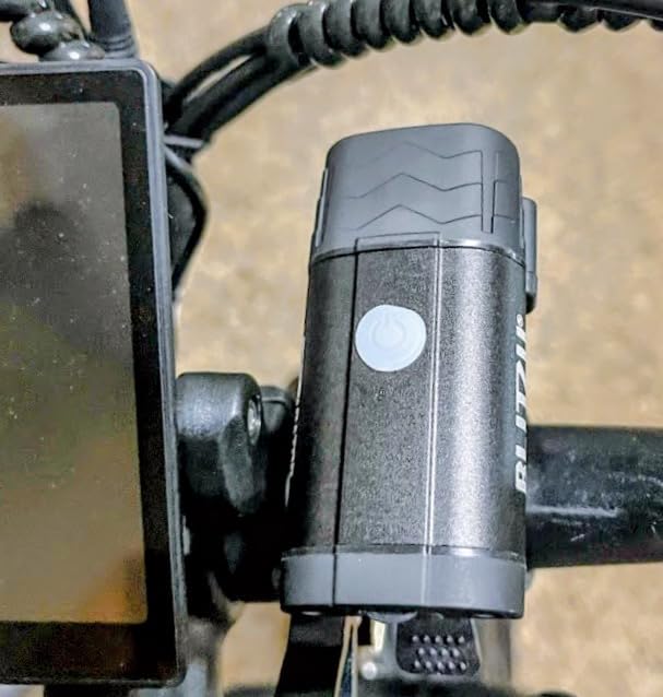 Ascher Ultra Bright USB Rechargeable Bike Light Set, Powerful Bicycle Front Headlight and Back Taillight, 4 Light Modes, Easy to Install for Men Women Kids Road Mountain Cycling Black customer photo 1