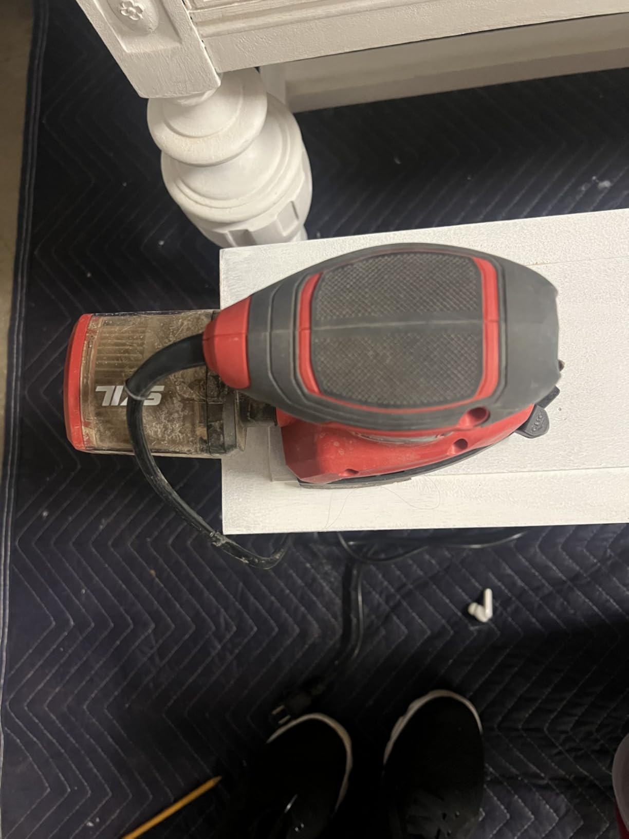SKIL Corded Multi-Function Detail Sander with Micro-Filter Dust Box 3 Additional Attachments & 12pc Sanding Sheet- SR232301 customer photo 1