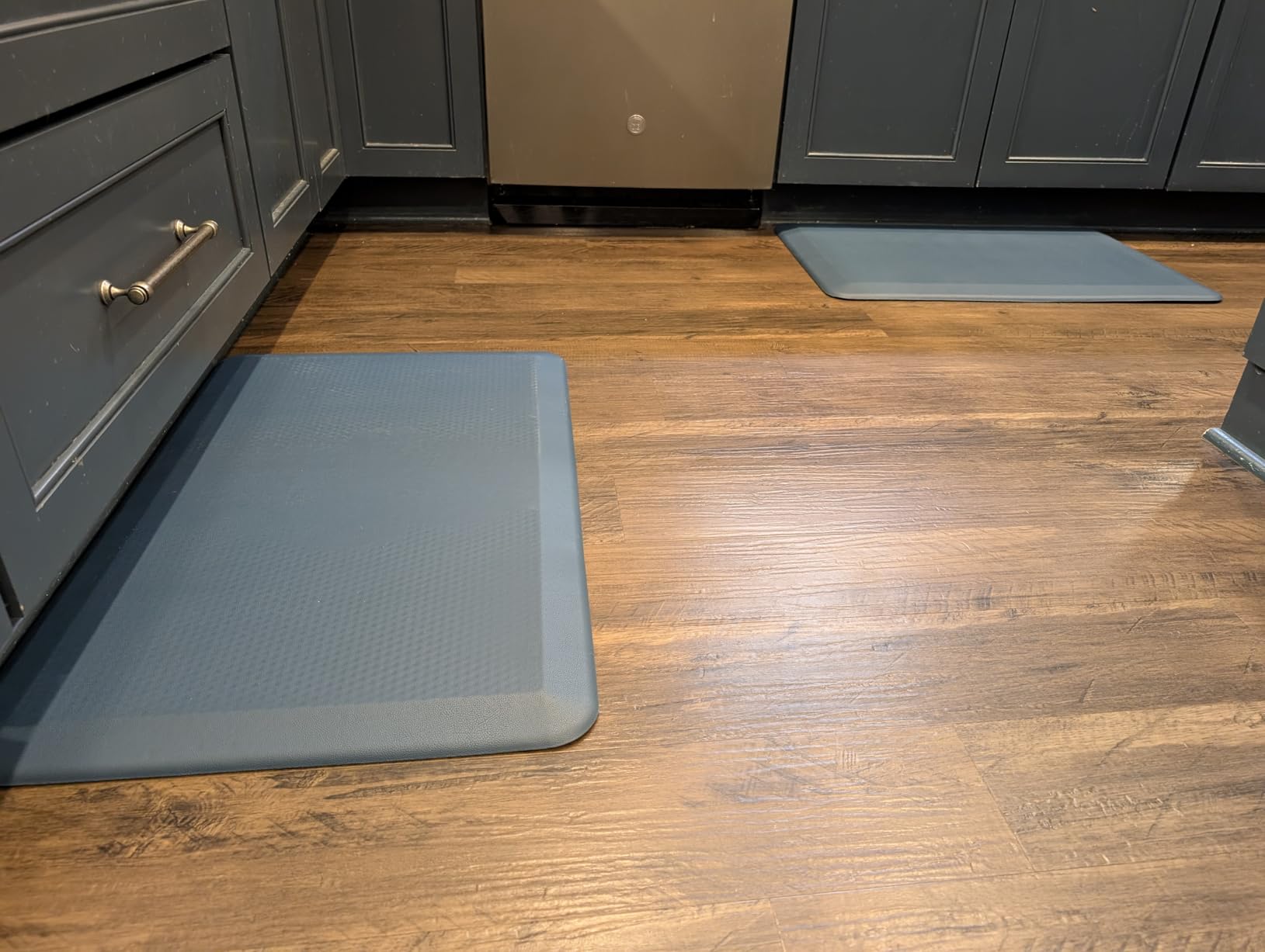GORILLA GRIP Comfortable Cushioned Kitchen Mats for Floor, Waterproof and Stain Resistant Soft Top, 3/4 Inch Thick Ergonomic Standing Desk Anti Fatigue Mat, Foam Supports Ankles and Feet, 17x24, Black customer photo 1