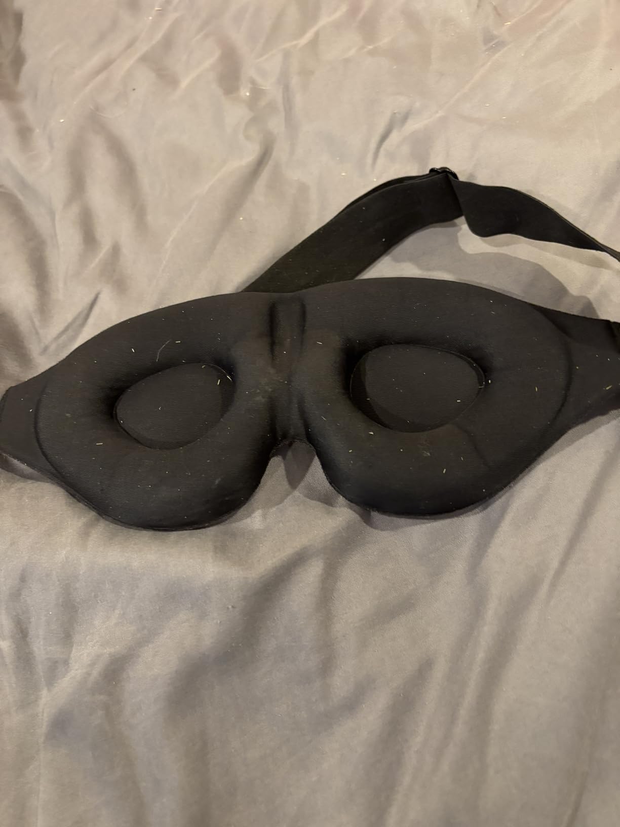 MZOO Luxury Sleep Eye Mask for Side Sleeper Men Women, Zero Eye Pressure 3D Sleeping Mask, Light Blocking Patented Design Night Blindfold, Soft Eye Shade Cover for Travel, Black customer photo 1