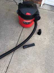 Craftsman CMXEVBE17925 5 Gallon 5.0 Peak HP Wet Dry Vac, Portable and Wall-Mountable Shop Vacuum customer photo 2
