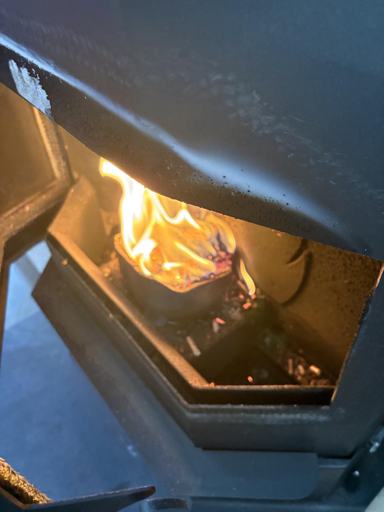 Cleveland Iron Works Bayfront Pellet Stove - 66lb Hopper customer photo 3