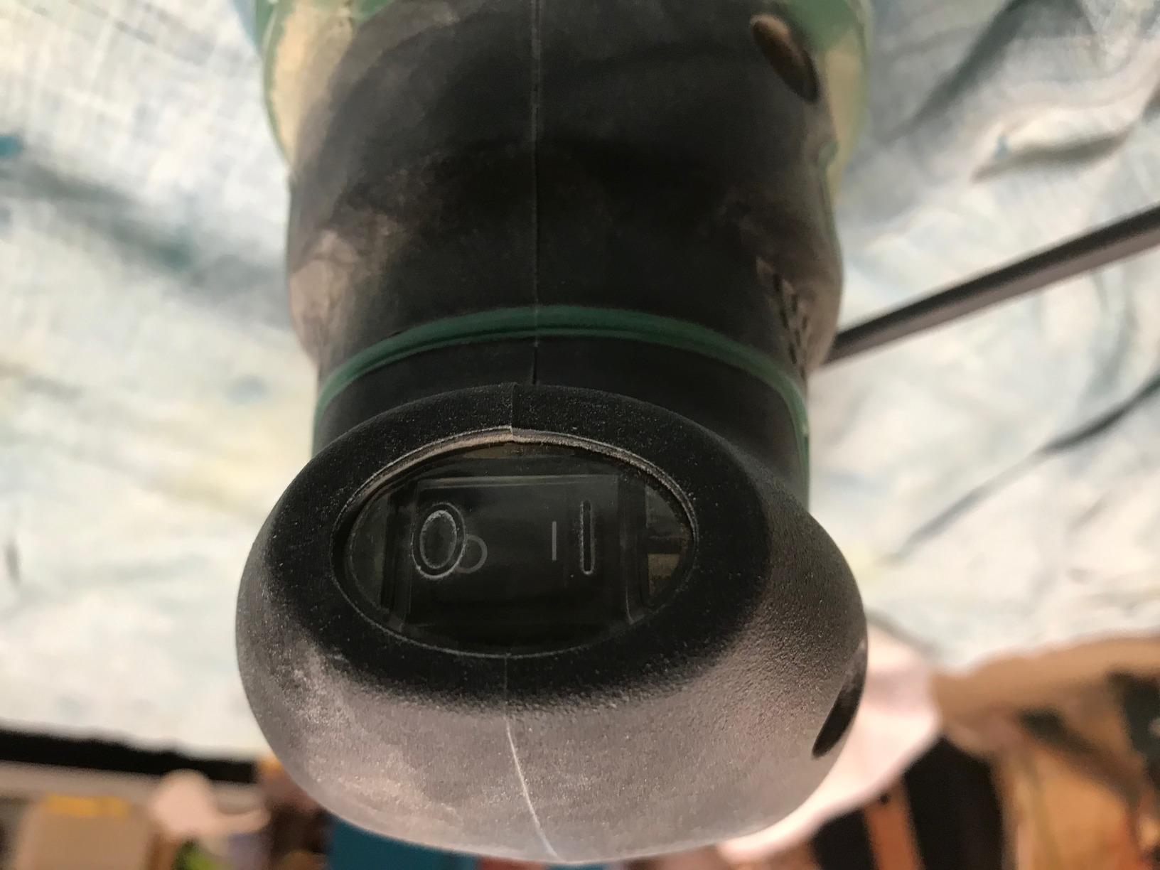 Metabo HPT 5-Inch Random Orbit Finishing Sander, Variable Speed, Palm-Style Comfort Grip, 230W 2.8 Amp Motor, 9,000-13,000 RPM, Dust Collection Hose Connector, Compact and Lightweight Design, SV13YST customer photo 2