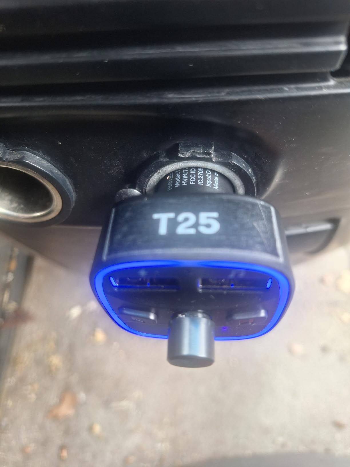 LENCENT FM Transmitter, Bluetooth FM Transmitter Wireless Radio Adapter Car Kit with Dual USB Charging, Audio Receiver Car Charger MP3 Player, Support Hands-Free Calling, TF Card & USB Disk customer photo 1