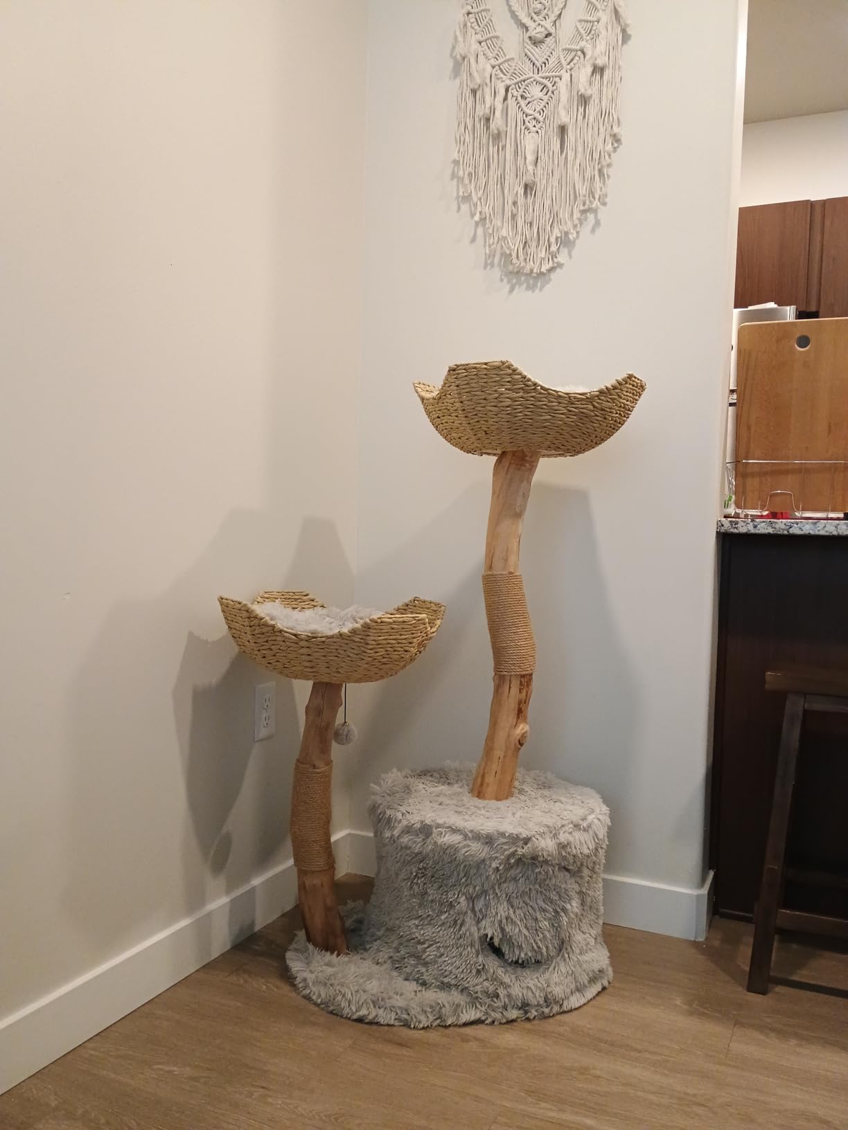 Mau Lifestyle Modern Cat Tree Tower, Real Branch luxury Cat Condo, Wood Cat Tower, Cat Scratching Tree, Cat Condo customer photo 2