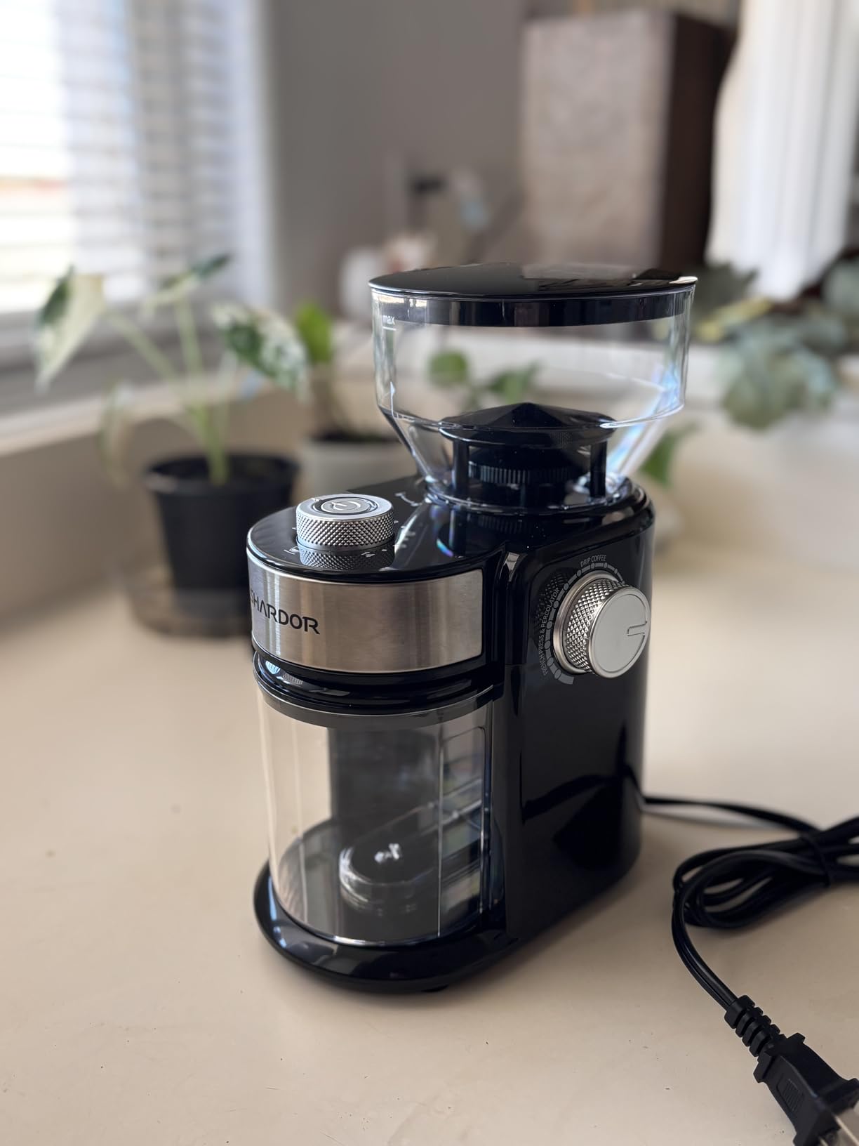 SHARDOR Electric Burr Coffee Grinder 2.0, Adjustable Burr Mill with 16 Precise Grind Setting for 2-14 Cup customer photo 1